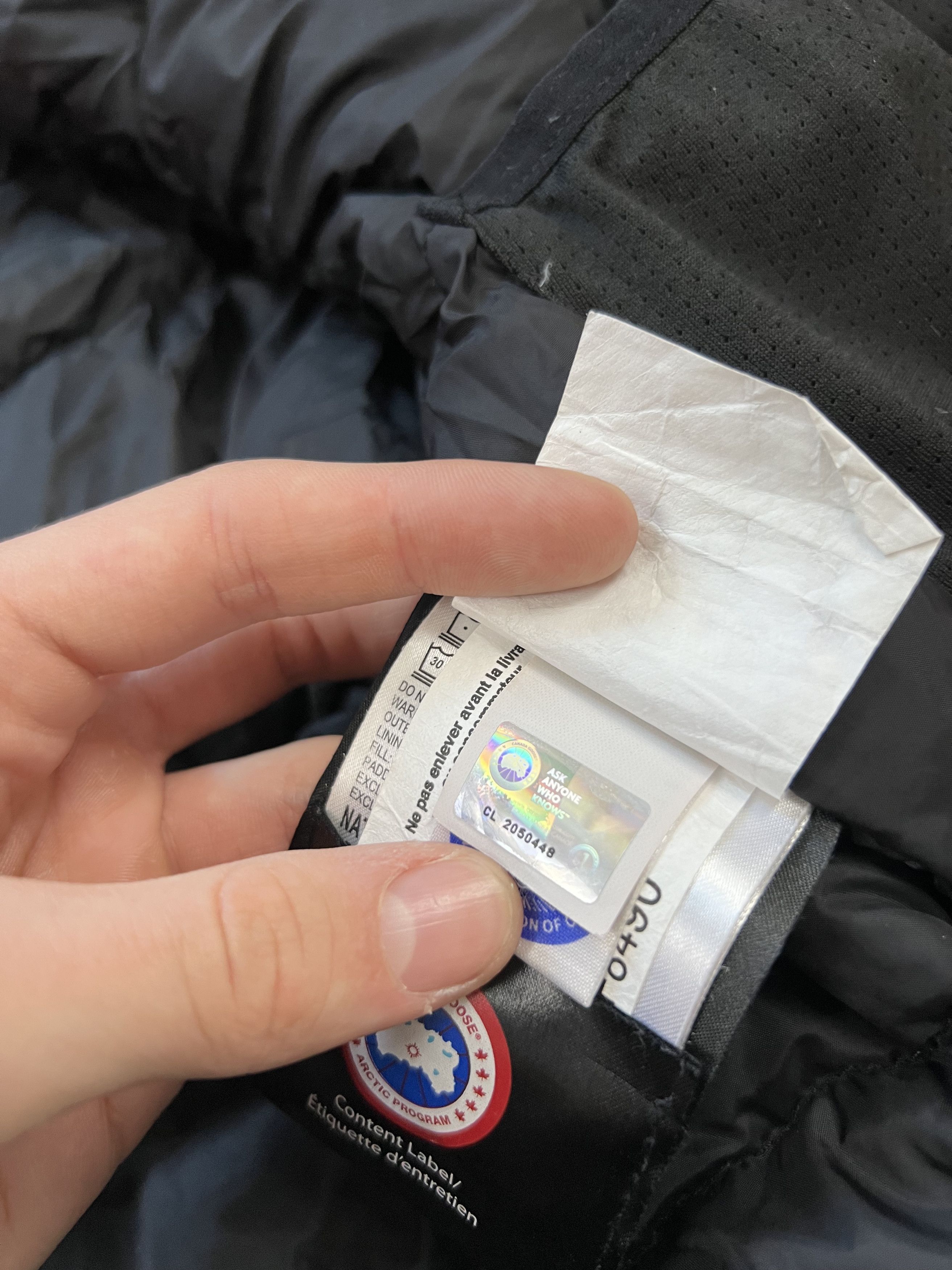 Canada Goose canada goose puffer bomber size (18) like S-M legit luxury Size US S / EU 44-46 / 1 - 11 Thumbnail