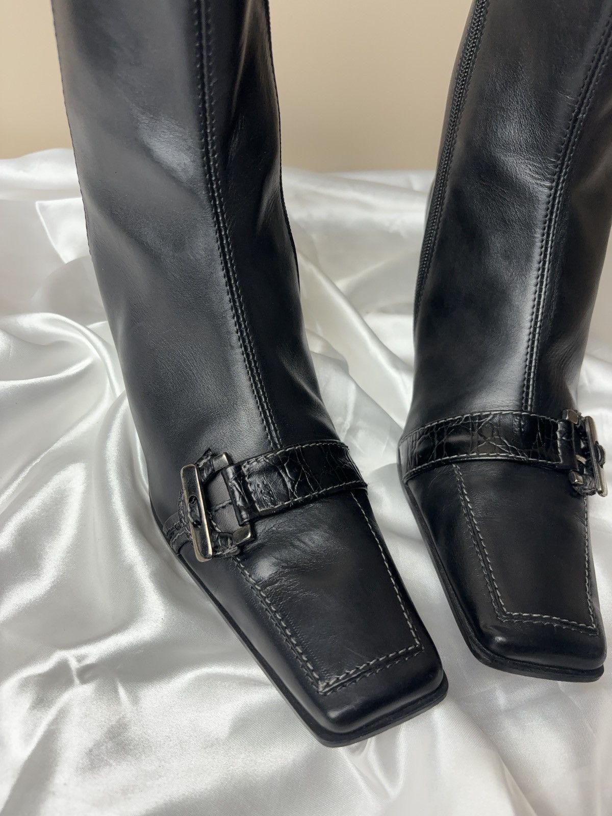 Vintage Vintage Italian Eco Leather Boots Heels Shoes Glamour Size US 10 / IT 40 - 5 Thumbnail