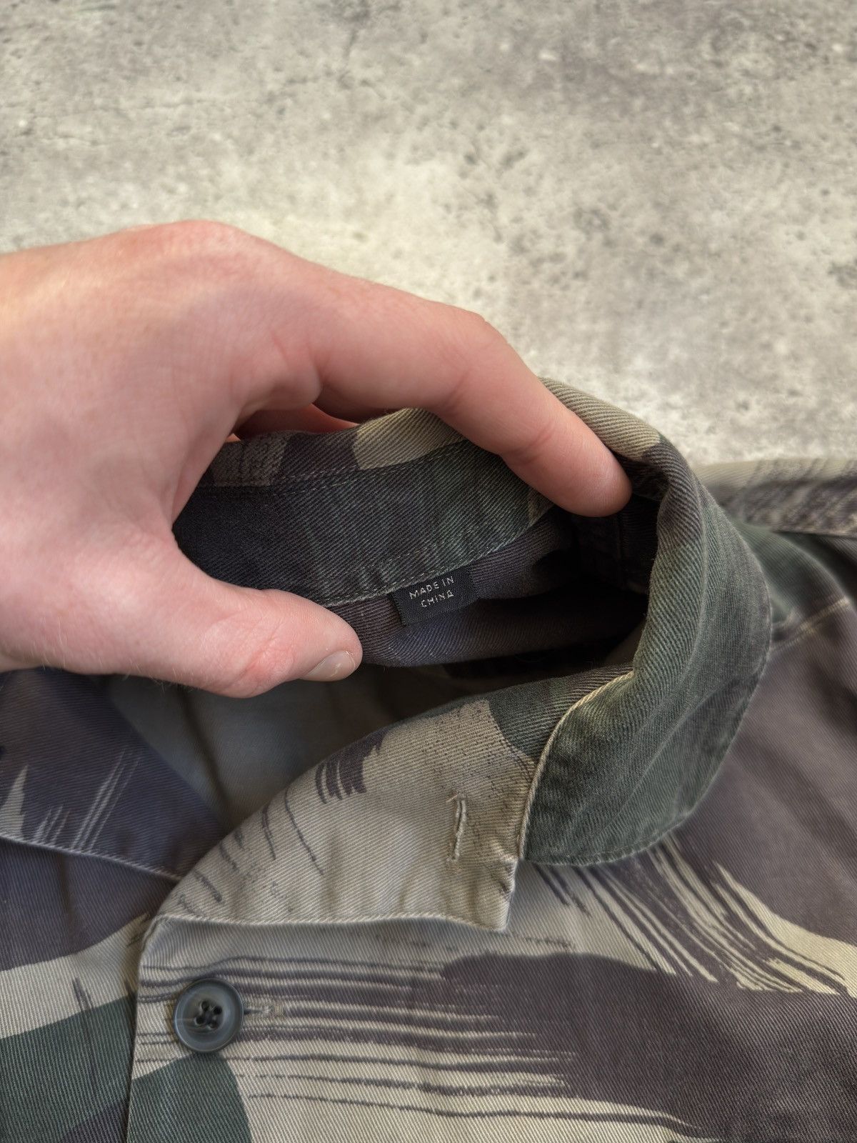 Allsaints Vintage Allsaints Camo Overshirt Button Ups Shirt Size US M / EU 48-50 / 2 - 5 Thumbnail