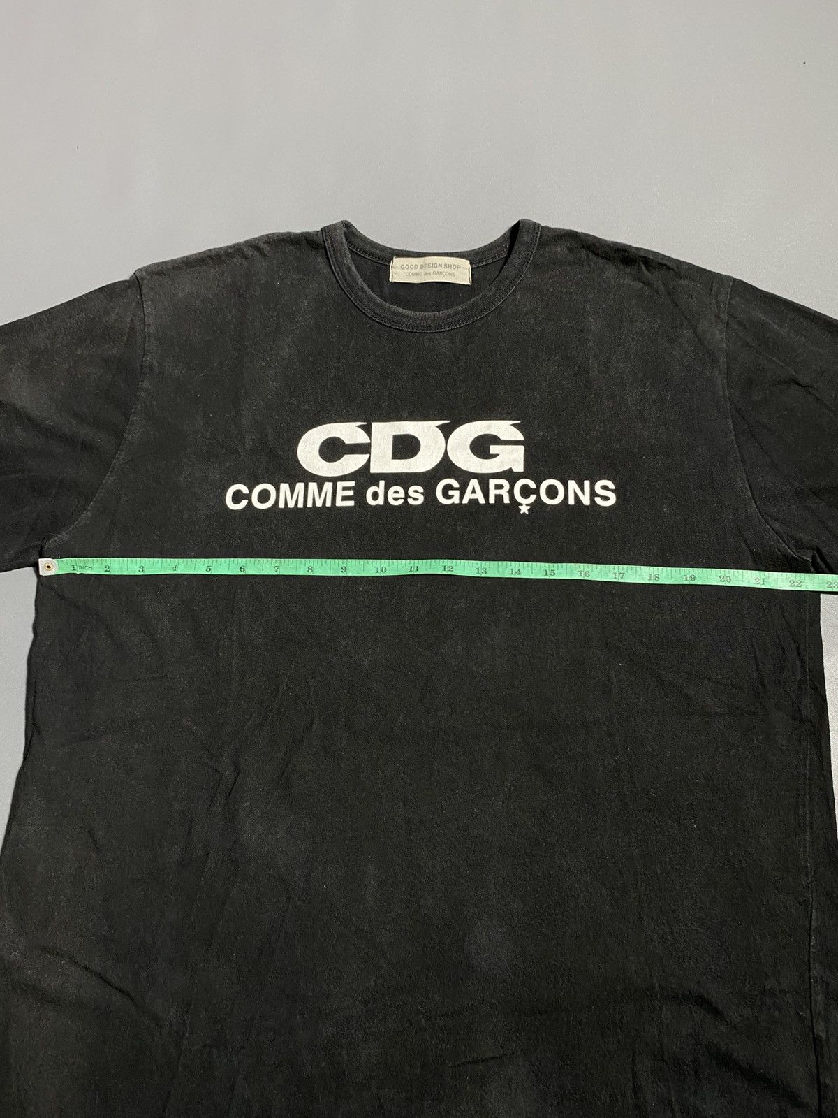 CDG by Comme des Garcons Comme Des Garcons CDG Logo Faded Tee Size US XL / EU 56 / 4 - 9 Thumbnail