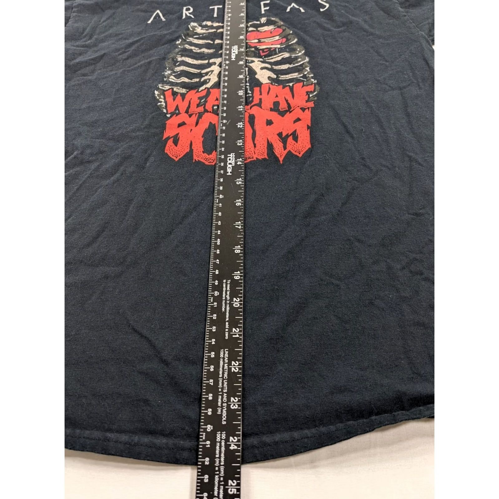 Gildan Gildan Black Artifas We All Have Scars Band T-shirt M Mens Short Sleeve Crew Neck Cotton Regular Graphic Print Band Tshirt Size US M / EU 48-50 / 2 - 4 Thumbnail