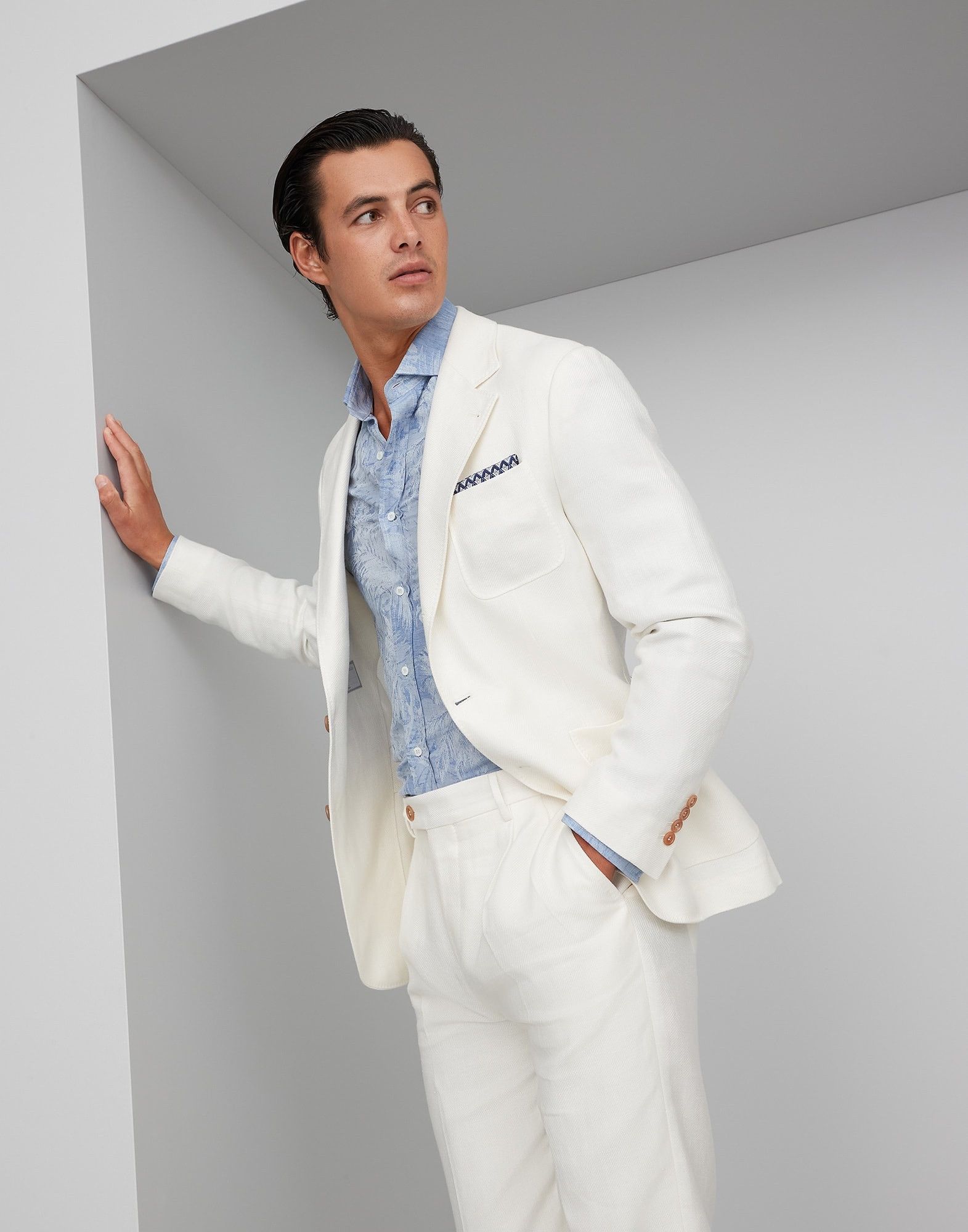 Brunello Cucinelli Suit in Open White Size US M / EU 48-50 / 2 - 2 Thumbnail