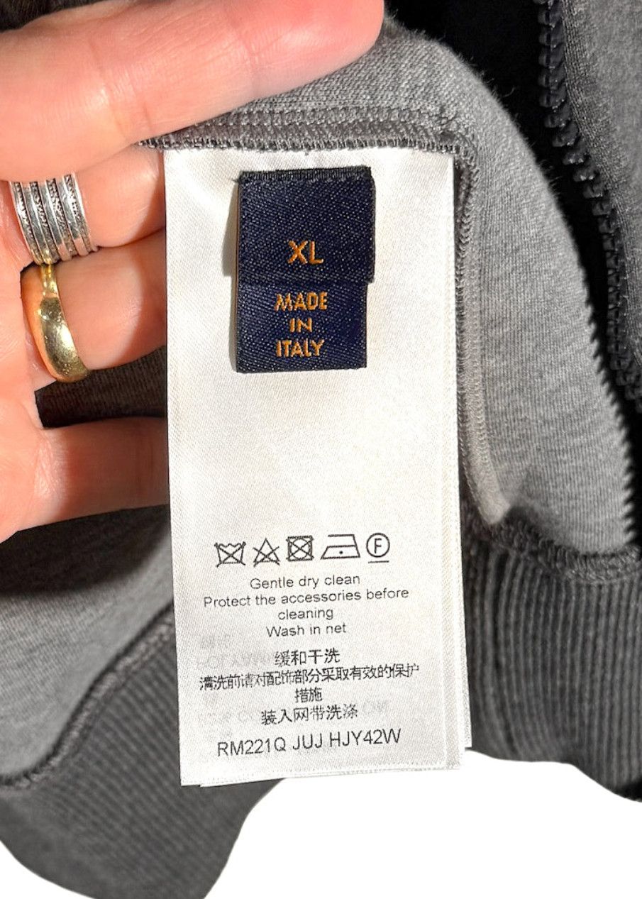 Louis Vuitton Louis Vuitton Grey Double Face Travel Hoodie Size US XL / EU 56 / 4 - 12 Thumbnail