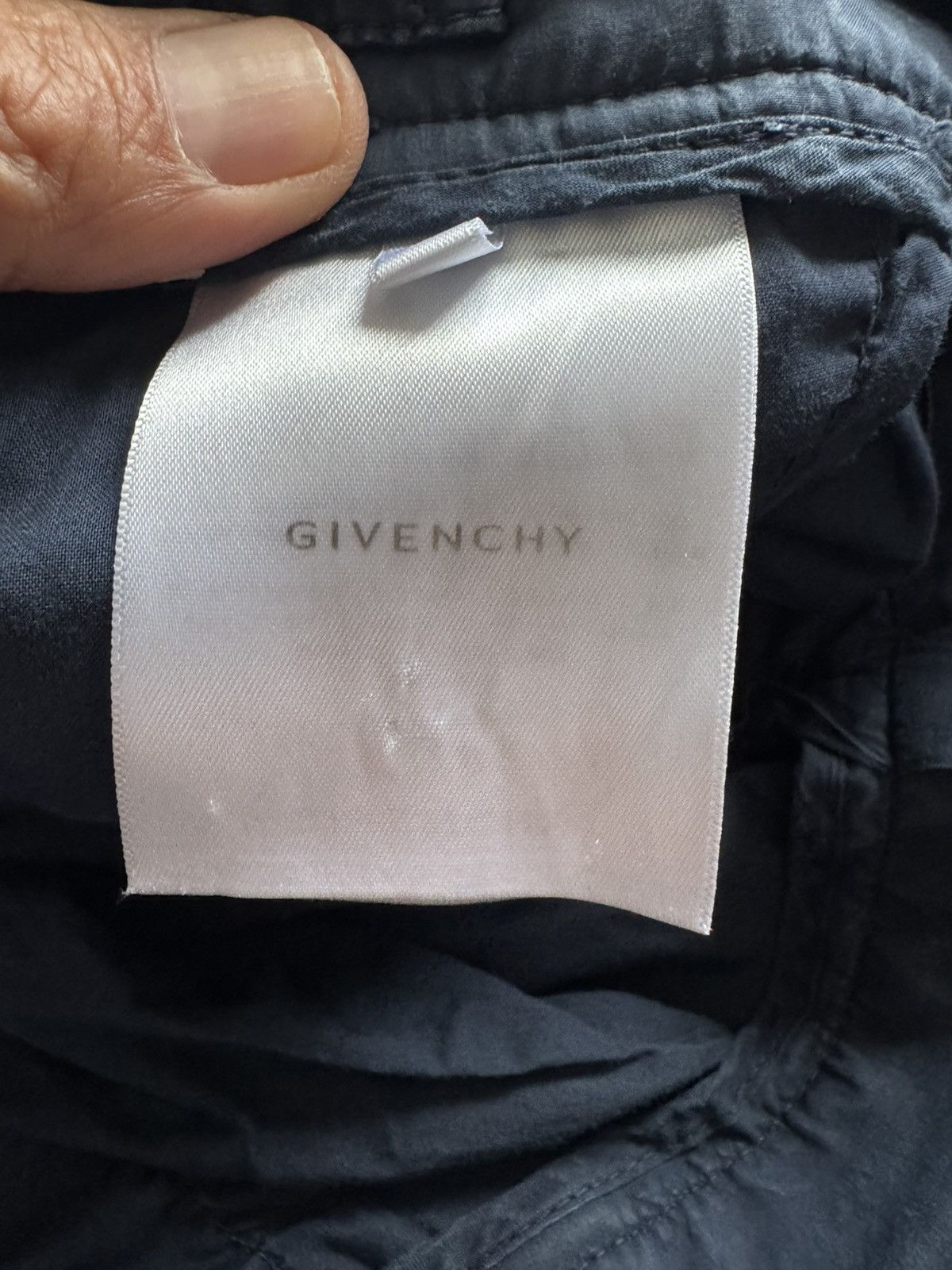 Givenchy GIVENCHY PANTS see ALL PHOTOS FOR TAPE MEASUREMENTS DESCRIPT Size US 32 / EU 48 - 12 Thumbnail