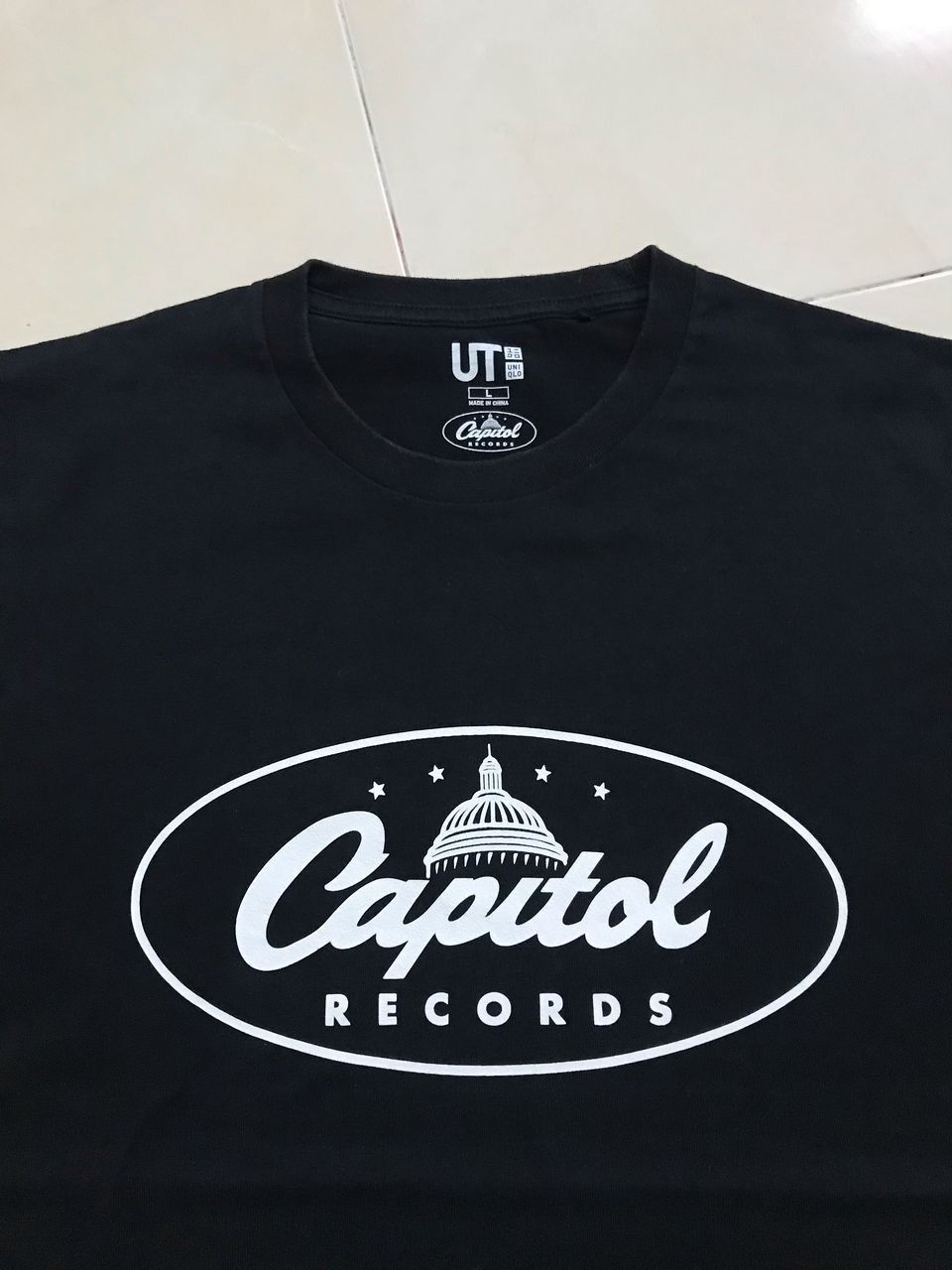 Band Tees UNIQLO x CAPITAL RECORD TEE Size US M / EU 48-50 / 2 - 3 Thumbnail