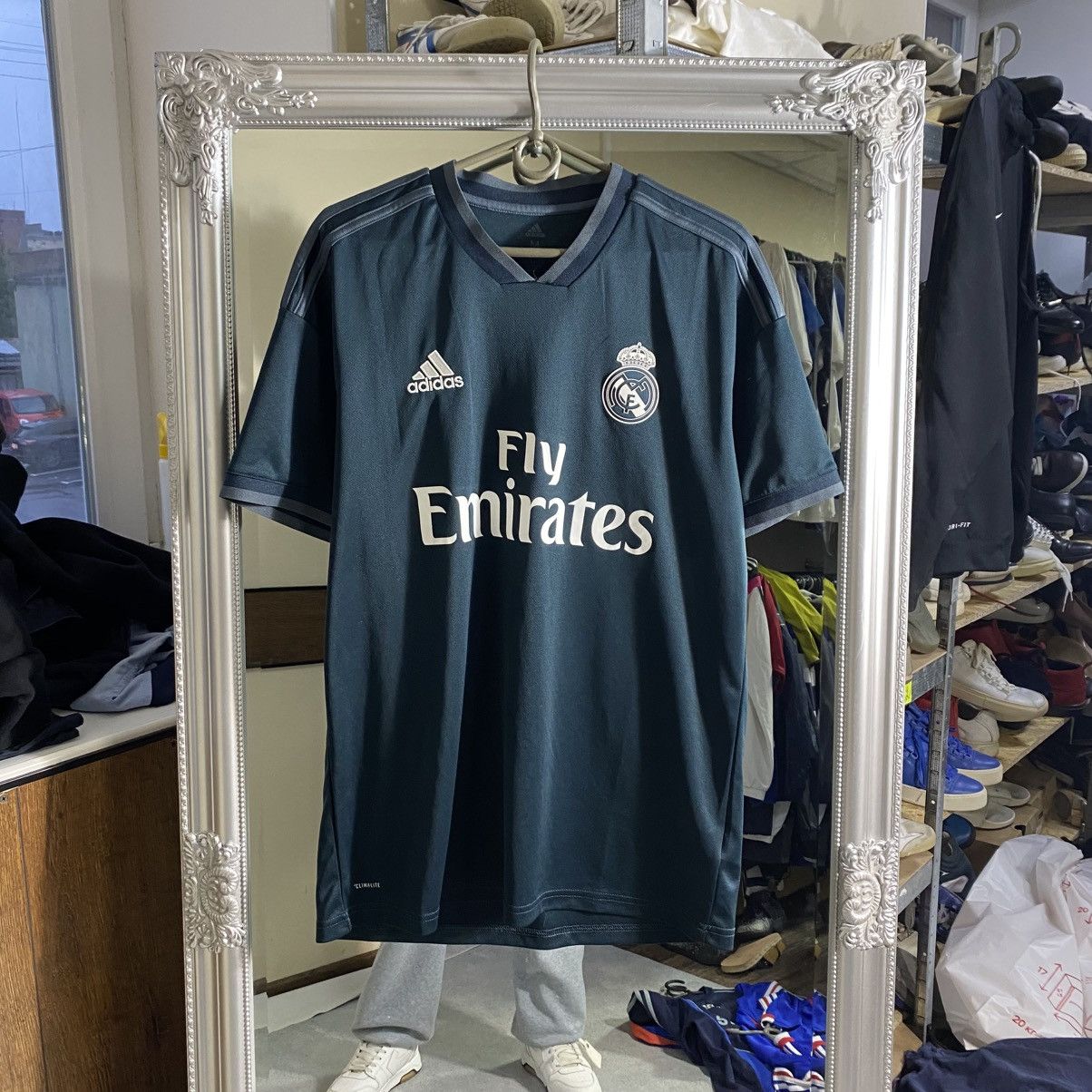 Adidas Real Madrid Jersey Size US M / EU 48-50 / 2 - 1 Thumbnail