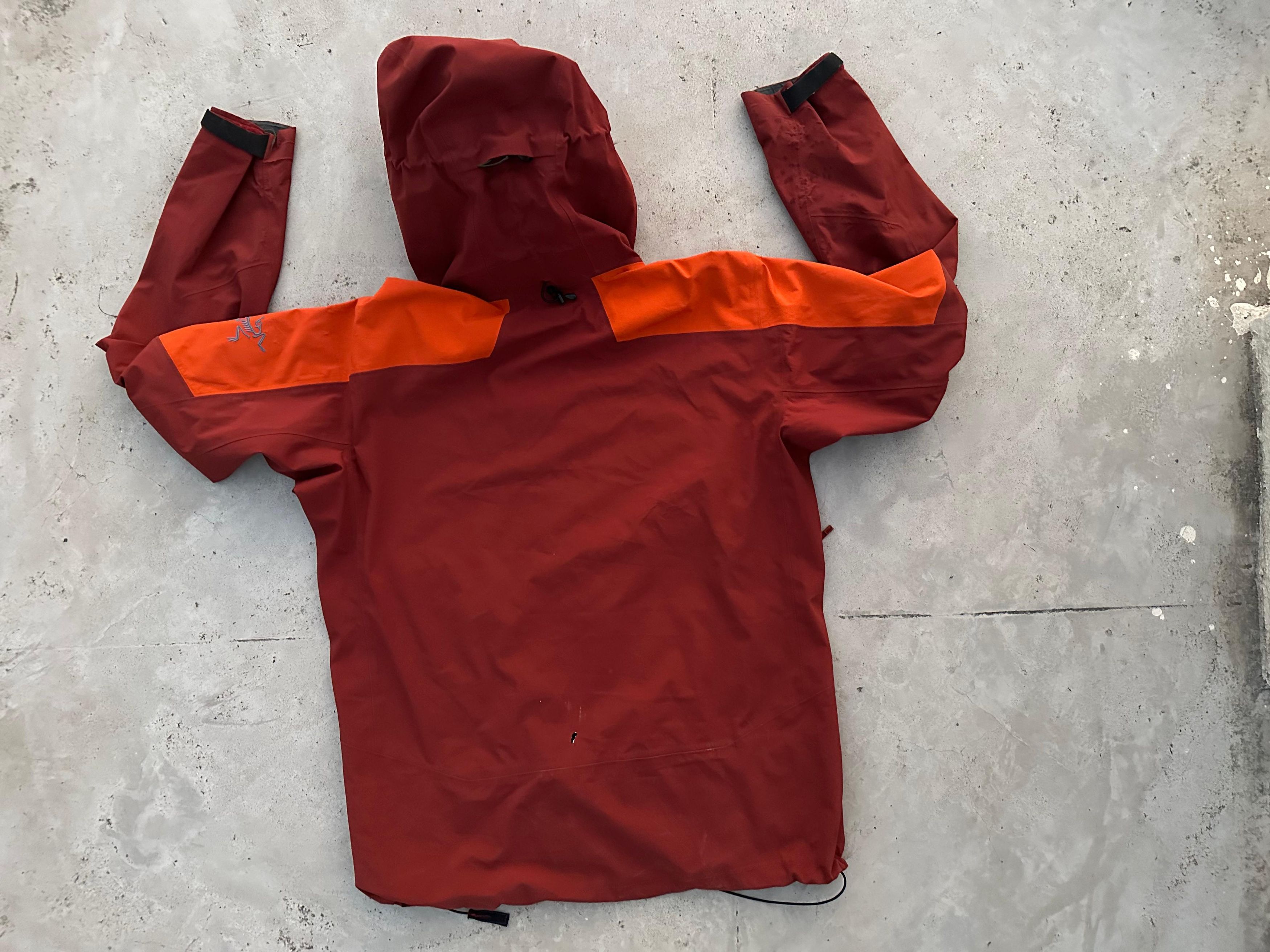 Arc'teryx × Goretex × Vintage 2012 Vintage Arcteryx Gore stingray Tex Recco Jacket Size US M / EU 48-50 / 2 - 7 Thumbnail
