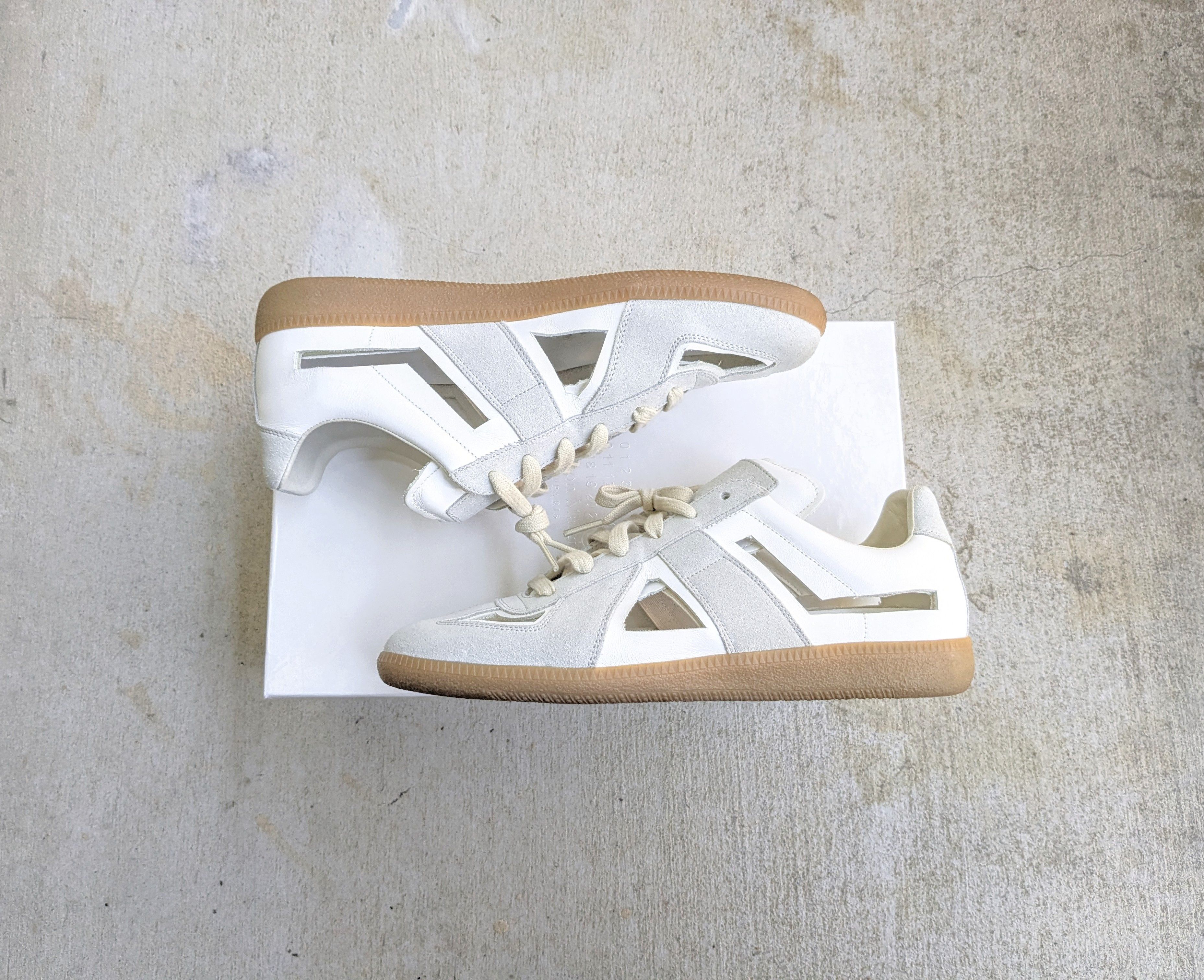 Maison Margiela Maison Margiela GAT White Gray 9 42 Leather Suede Low Tops Size US 9 / EU 42 - 1 Thumbnail