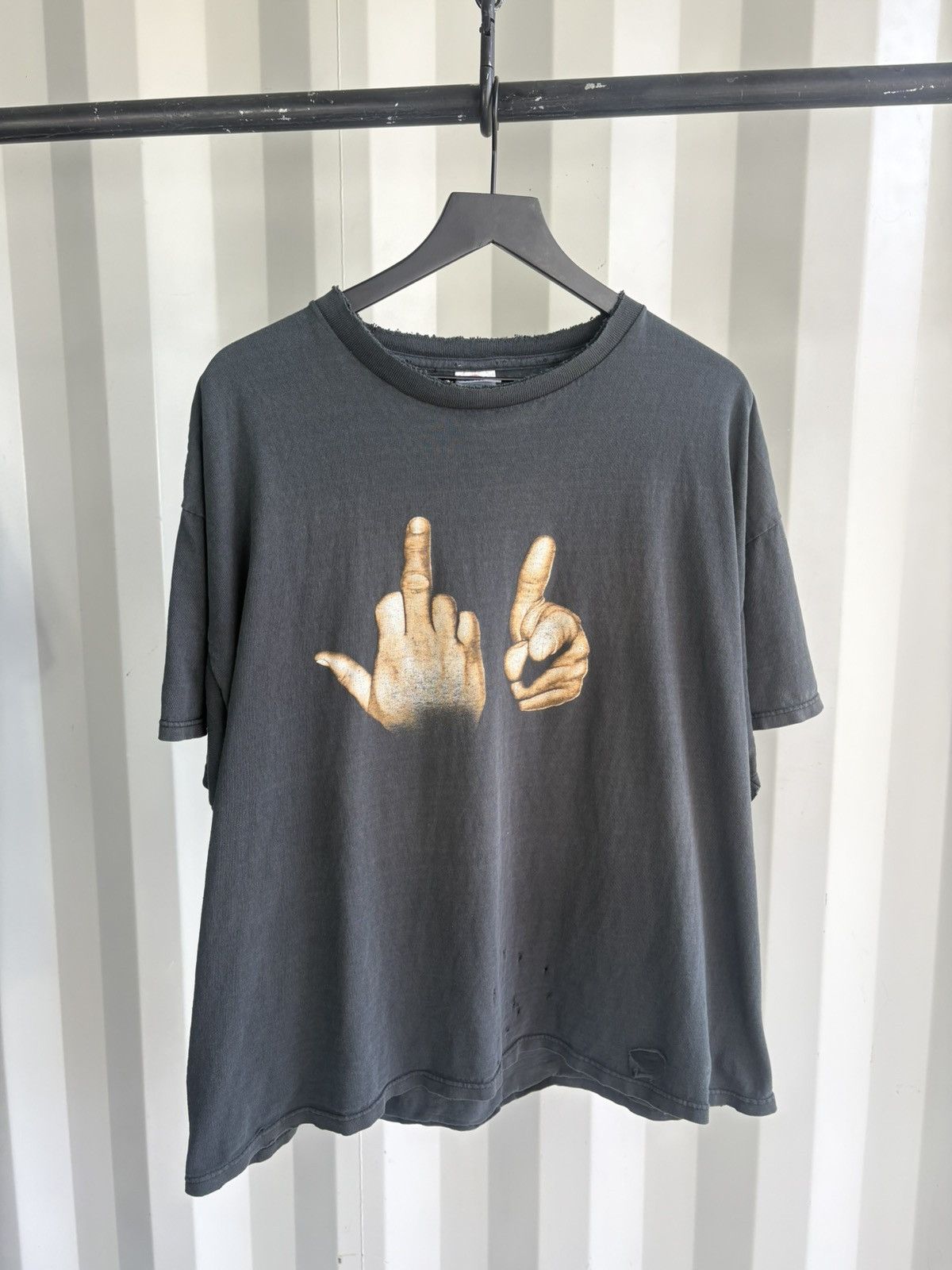 Rap Tees × Streetwear × Vintage Vintage 90s Fuck You Hand Sign 