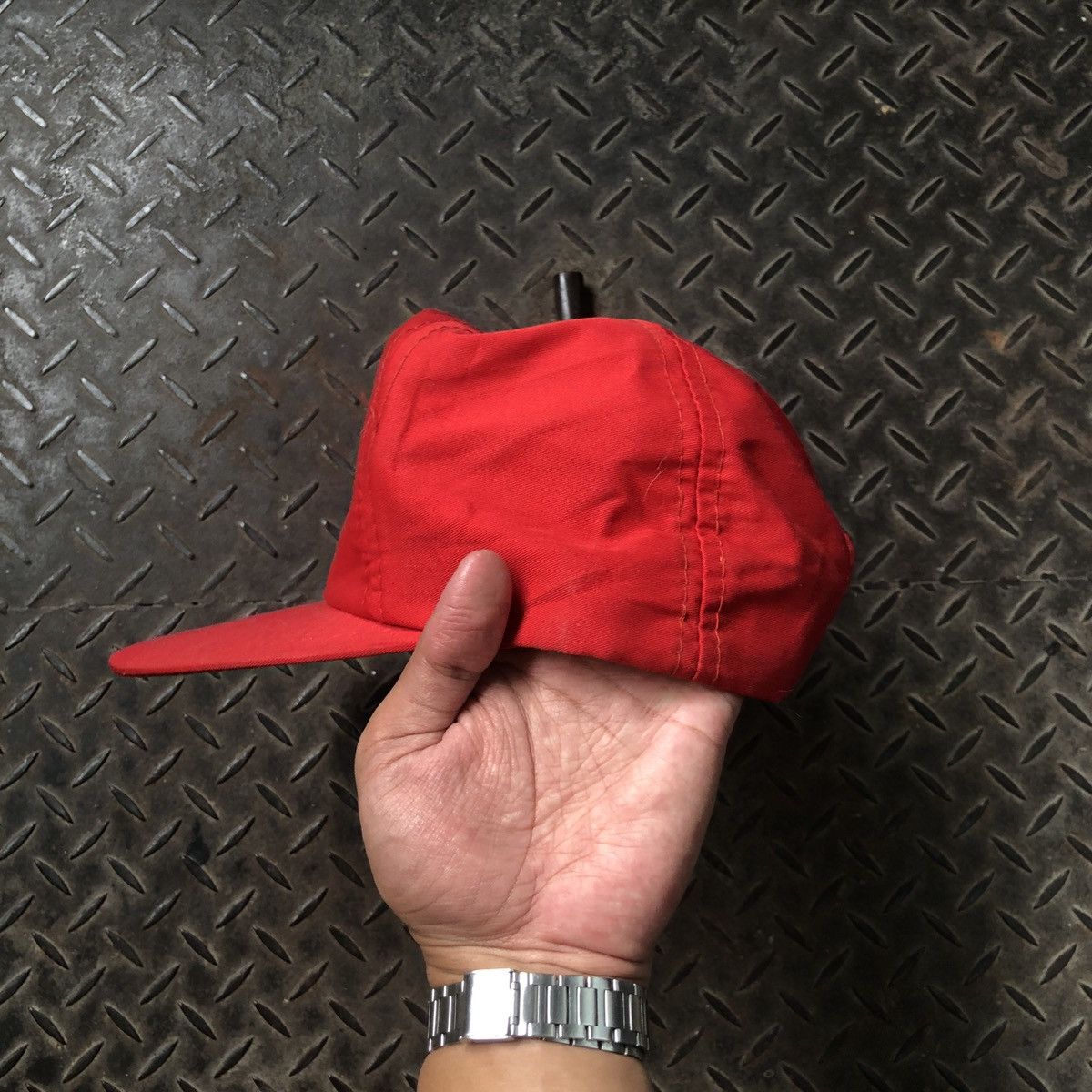 Apple Vintage Apple Har Mac Macintosh Computer Red Snapback Hat Size ONE SIZE - 6 Thumbnail
