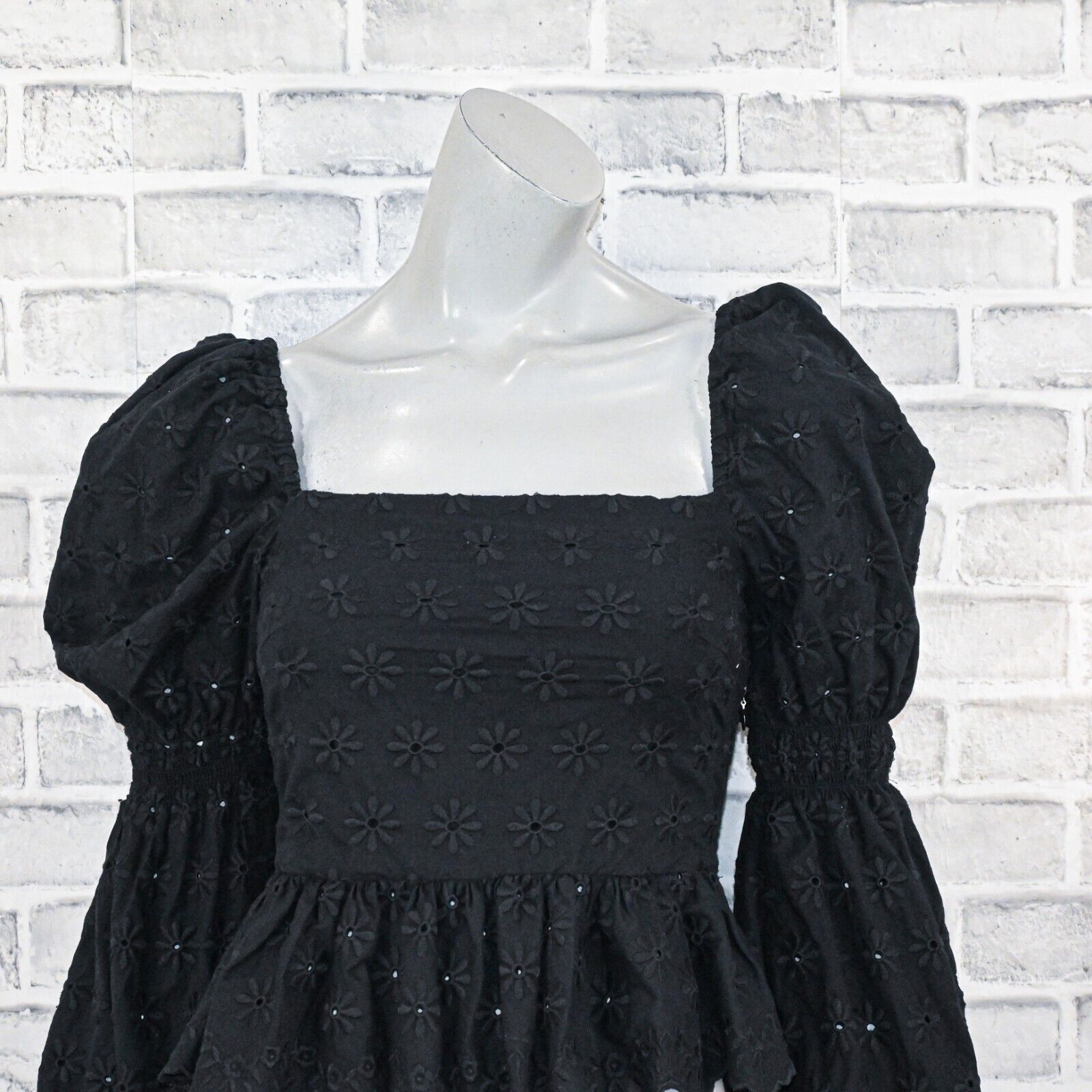 CAROLINE CONSTAS Caroline Constas Wren Puff Sleeve Eyelet Embroidered top Size XS / US 0-2 / IT 36-38 - 8 Thumbnail