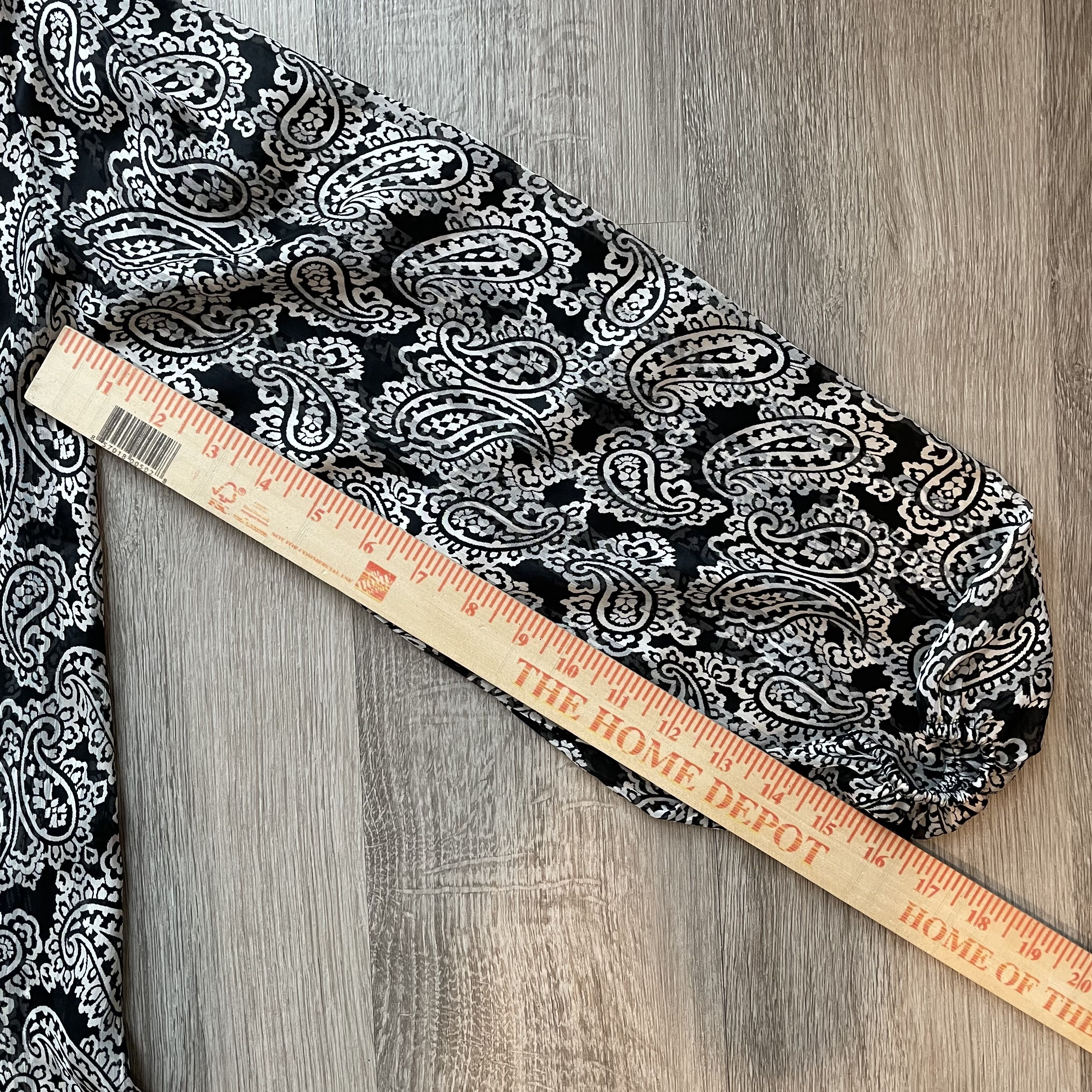 H&M H&M Paisley Ruffle Tie V-Neck Blouse Black White Size S Size S / US 4 / IT 40 - 9 Thumbnail