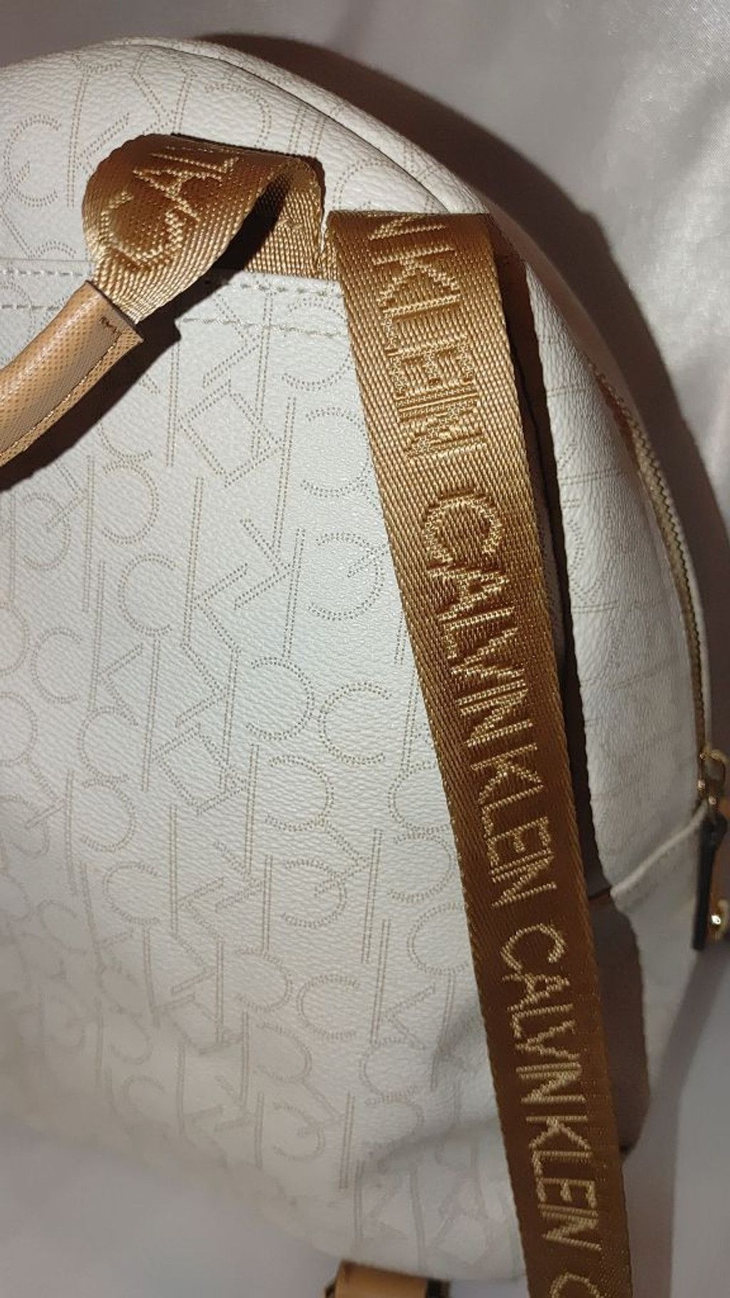 Calvin Klein Calvin Klein Millie Signature Backpack in Vegan Leather Size ONE SIZE - 5 Thumbnail