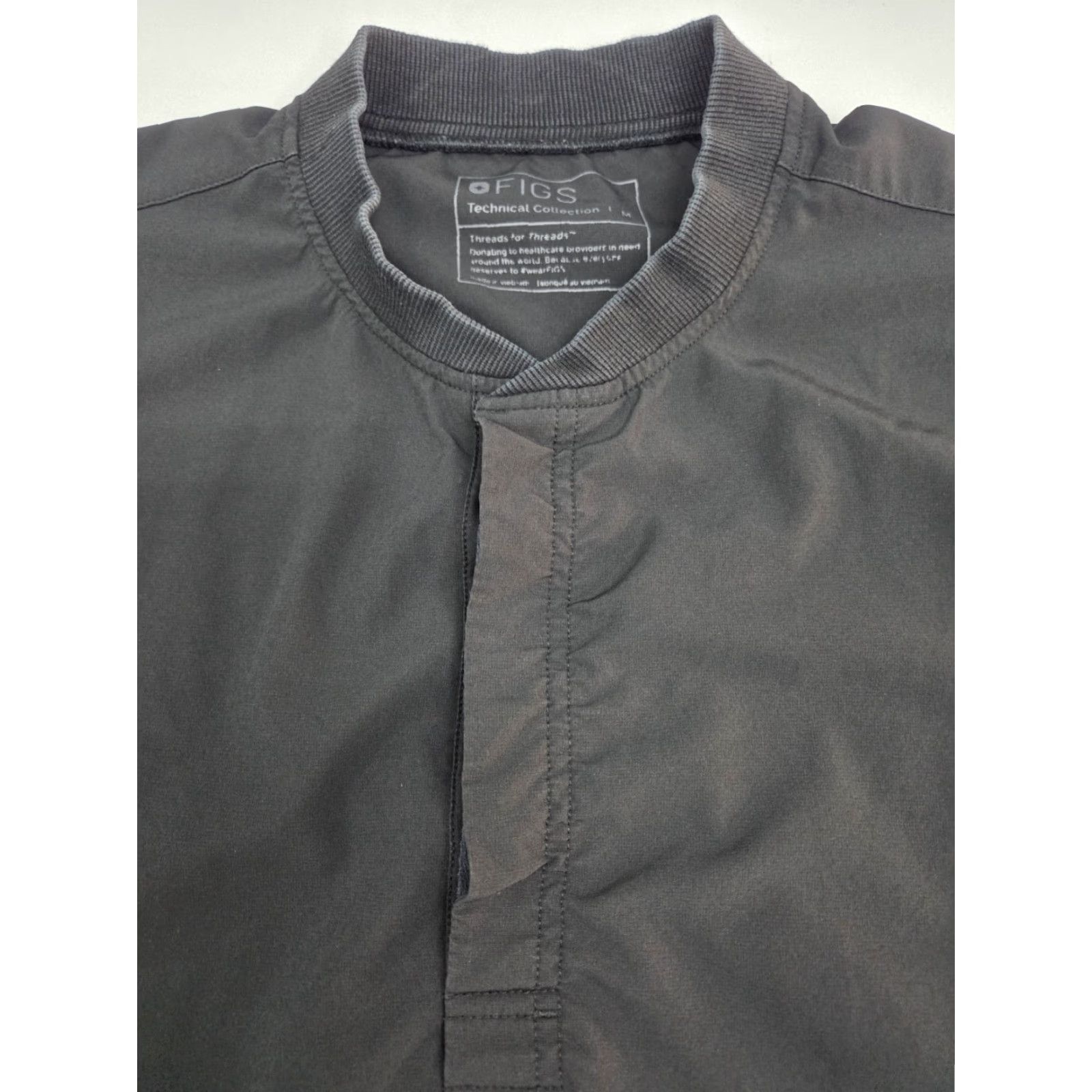 Vintage FIGS Shirt Mens Short Sleeve 3 Button Up Scrub Top Black M Size US M / EU 48-50 / 2 - 4 Thumbnail