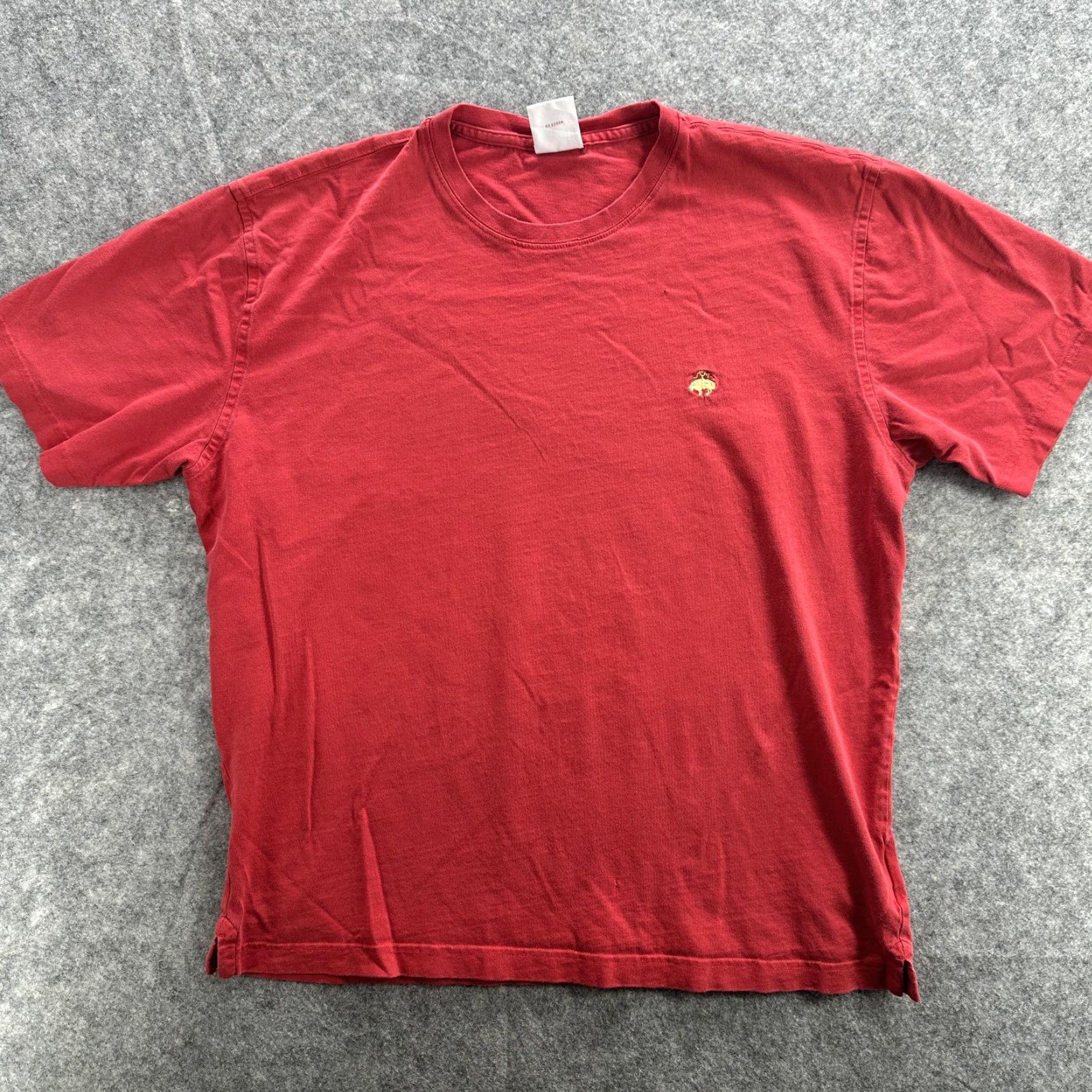 Brooks Brothers Brooks Brothers Shirt Mens Large Red Cotton Embroidered Umbrella Logo Classic Tee Size US L / EU 52-54 / 3 - 3 Thumbnail