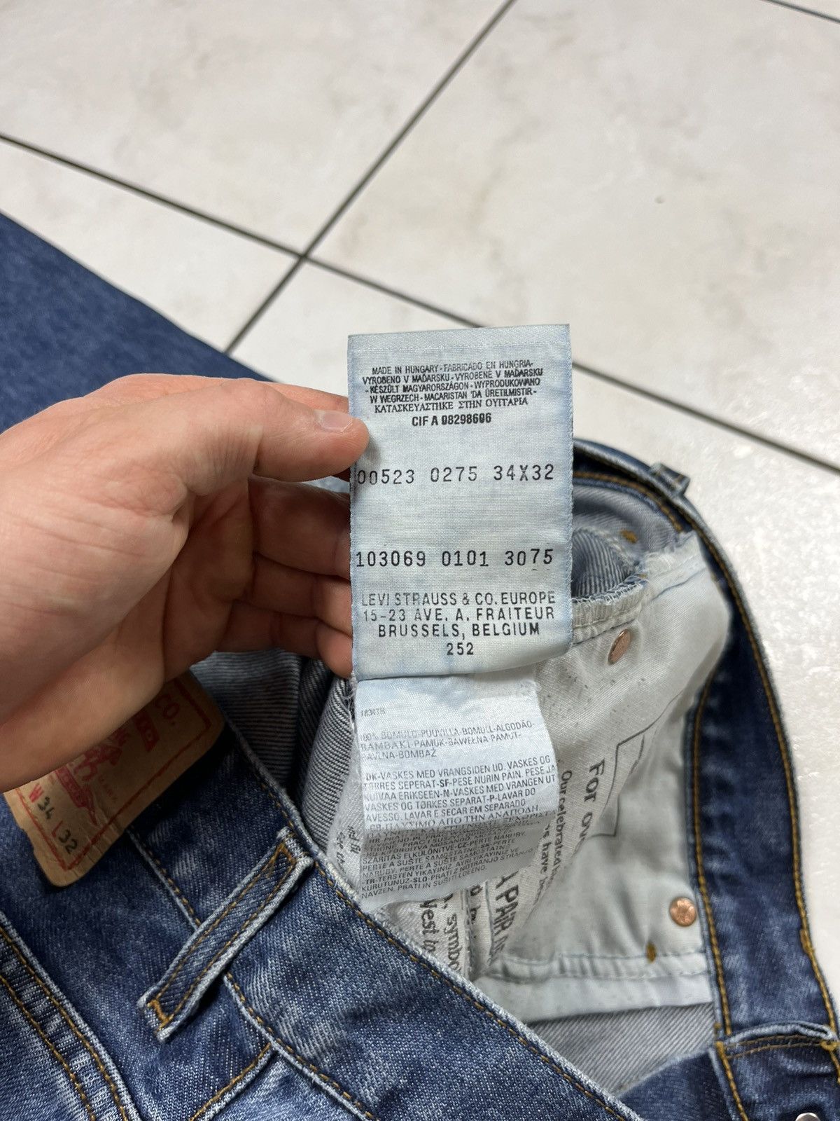 Levi's × Vintage Vintage Levi’s 523 dark washed distressed denim jeans pants Size US 34 / EU 50 - 25 Thumbnail