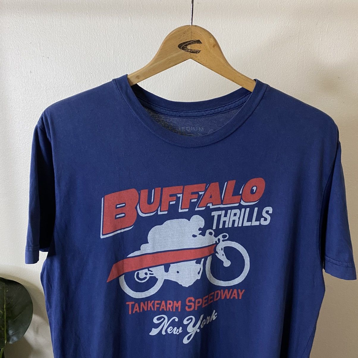 Tankfarm & Co. Buffalo Thrills Tankfarm Speedway New York Graphic Tshirt Size US M / EU 48-50 / 2 - 2 Thumbnail