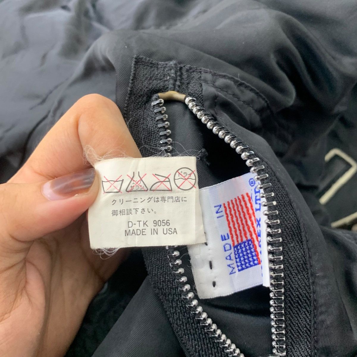 Avirex Vintage AVIREX USA MA-1 Fighter Pilot Reversible Bomber Size US XXL / EU 58 / 5 - 12 Thumbnail
