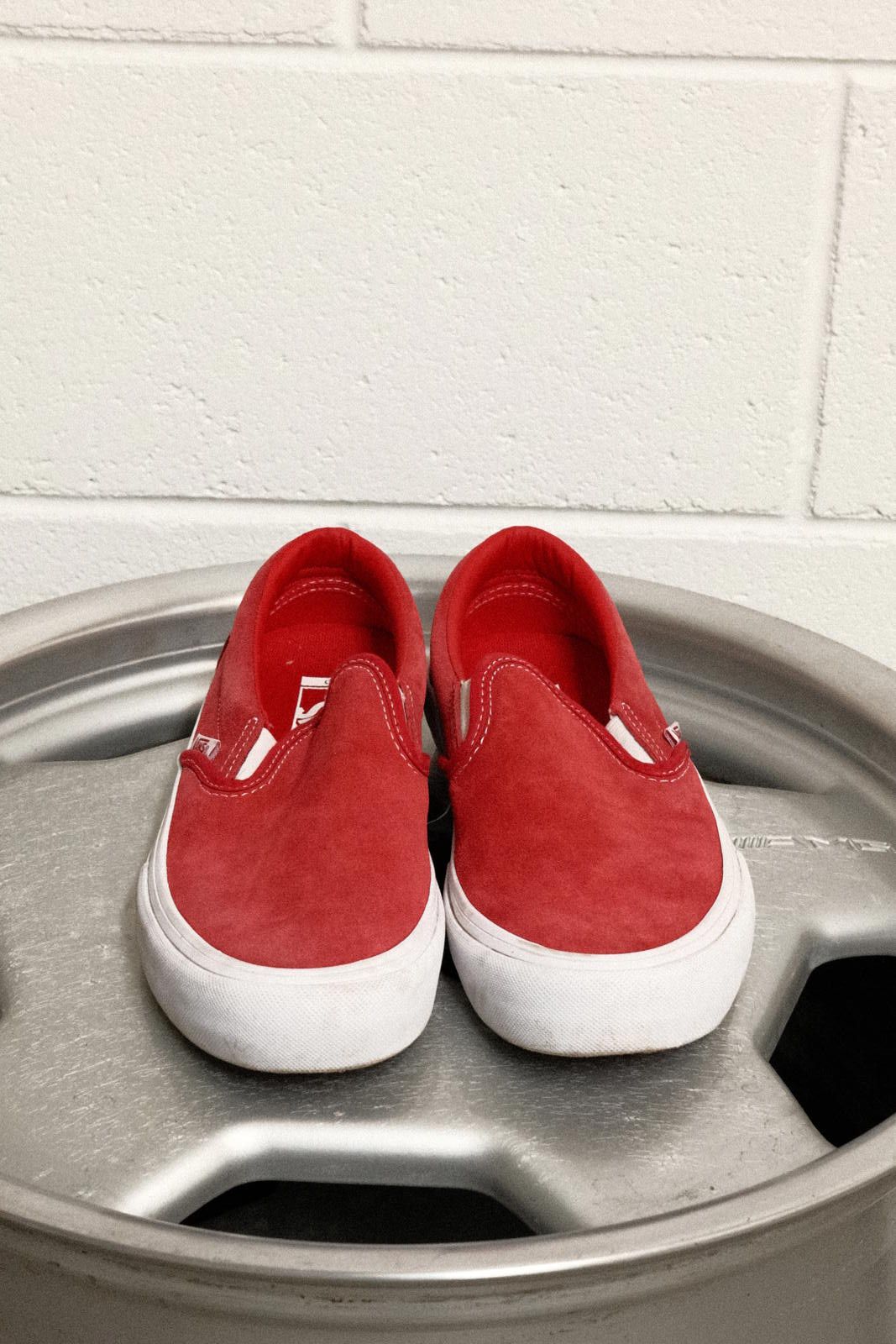 Vans Vans Classic Slip-On Red Suede Sneakers US MEN 7 Size US 7.5 / IT 37.5 - 1 Thumbnail