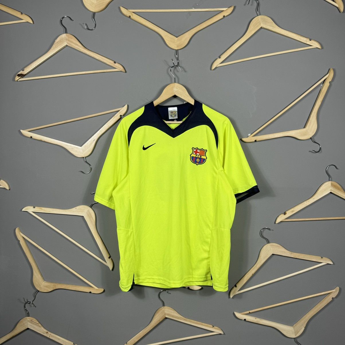 Other Barcelona #10 Ronaldinho Blokcore Fan Soccer Jersey Size US L / EU 52-54 / 3 - 2 Thumbnail