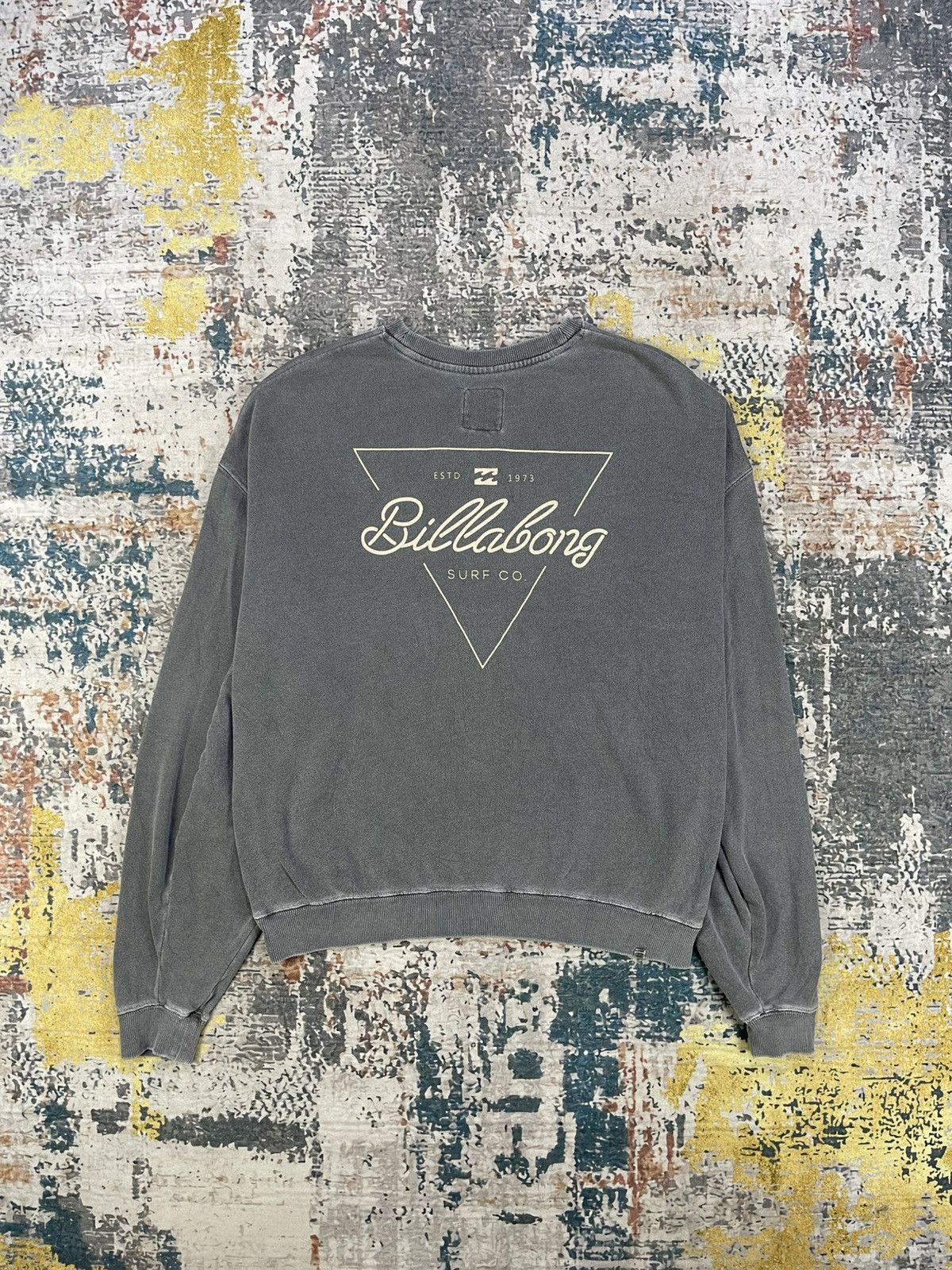 Billabong Vtg 90s Billabong Embossed Logo Faded Grey Sweatshirt Size US M / EU 48-50 / 2 - 1 Thumbnail