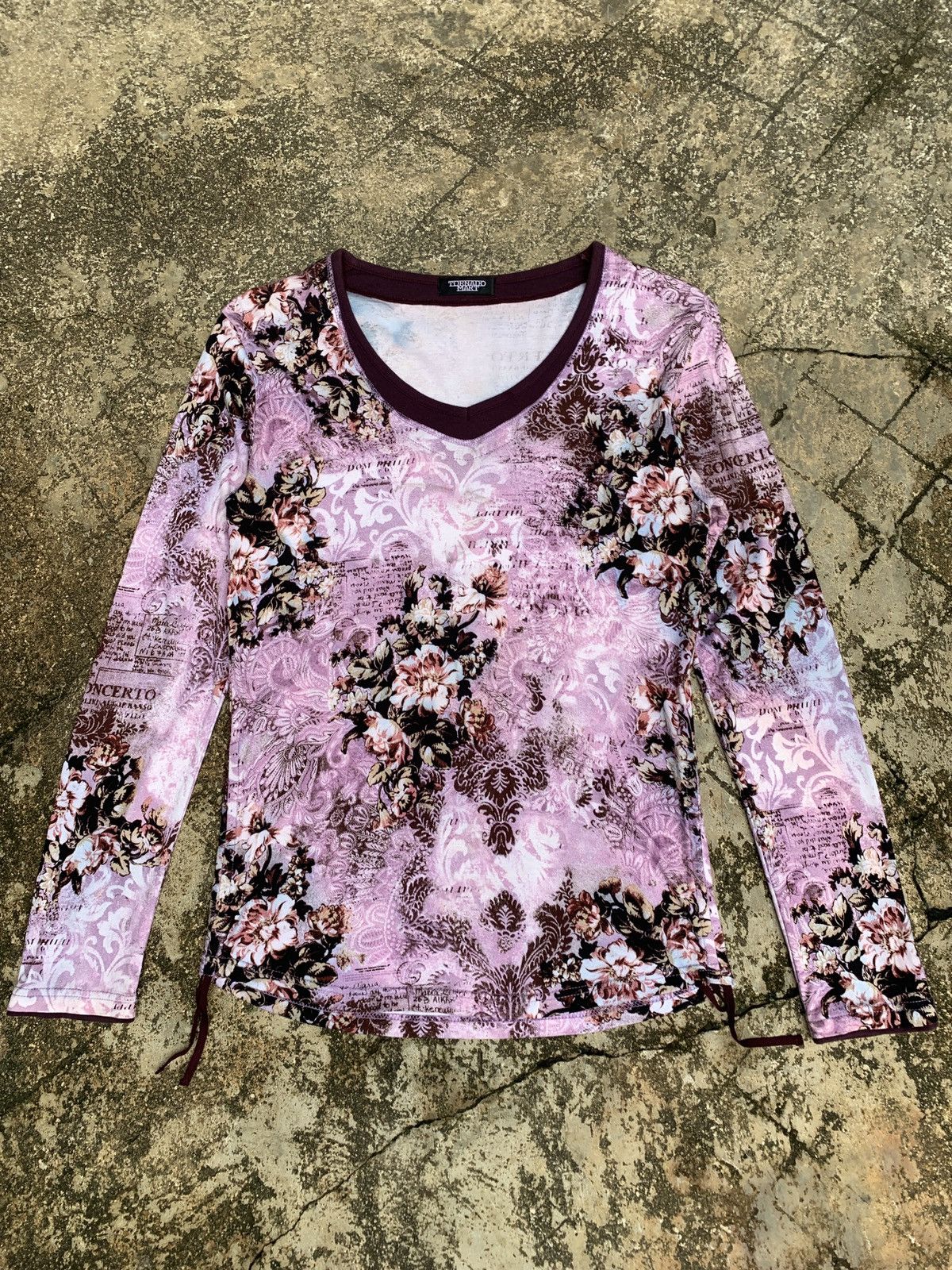 If Six Was Nine × Japanese Brand × Tornado Mart 2000s Tornado Mart Japan Floral Porm Pink Graphic Top Size M / US 6-8 / IT 42-44 - 1 Thumbnail