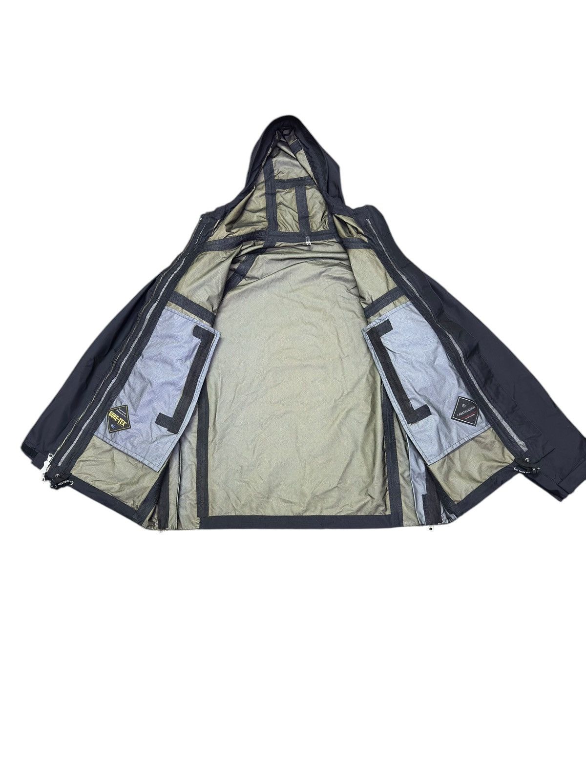 Bape × Goretex BAPE x Goretex Waterproof Zipper Jacket Size US M / EU 48-50 / 2 - 4 Thumbnail