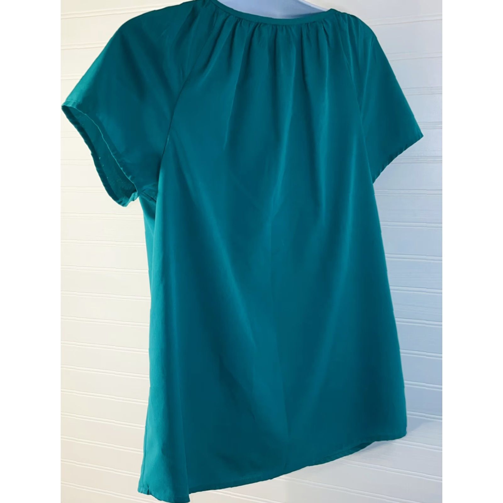 Old Navy Old Navy Blouse Shirt Womens Small Green Short Sleeve Button Up Collarless Scoop Neck 100% Polyester Regular Fit Vintage No Size S / US 4 / IT 40 - 6 Thumbnail