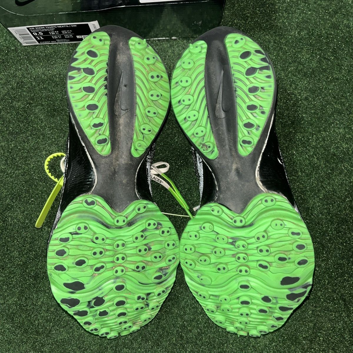 Nike × Off-White Size 9.5 - OFF-WHITE x Nike Air Zoom Tempo Next% Black Green Size US 9.5 / EU 42-43 - 7 Thumbnail