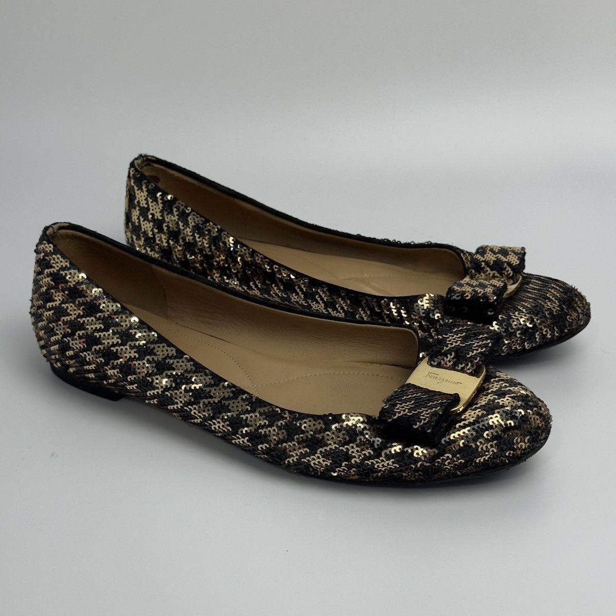 Salvatore Ferragamo Salvatore Ferragamo Varina Coo Ballet Flats Black & Gold🖤✨ Size US 6 / IT 36 - 1 Thumbnail