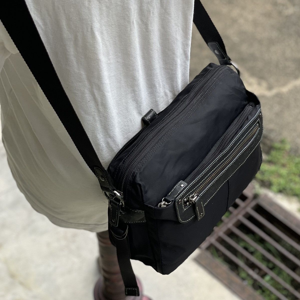 Designer × agnes b. Agnes B. Voyage Crossbody Size ONE SIZE - 4 Thumbnail