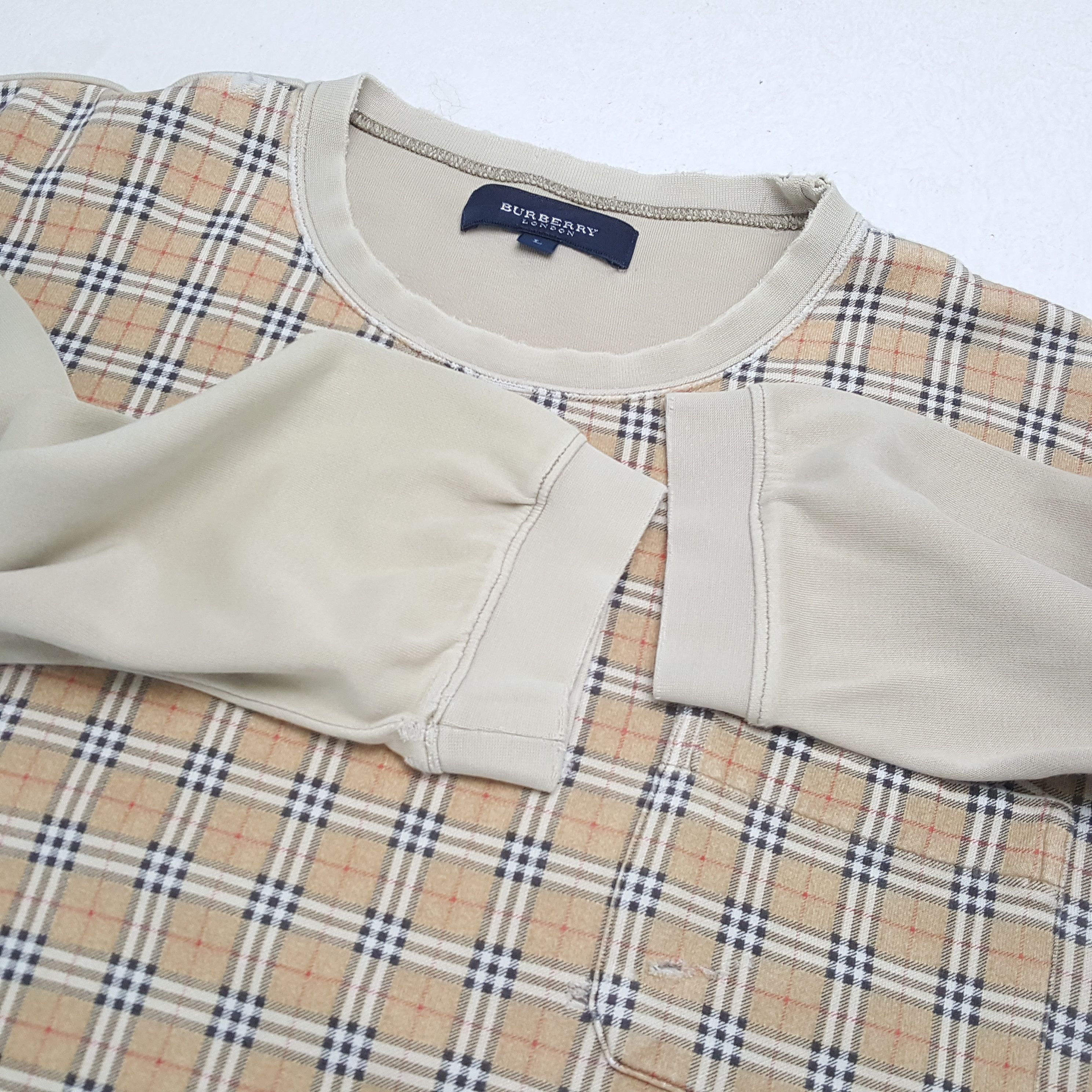 Burberry × Vintage BURBERRY LONDON Nova Check Custom Art Distressed Sweatshirt Size US L / EU 52-54 / 3 - 10 Thumbnail