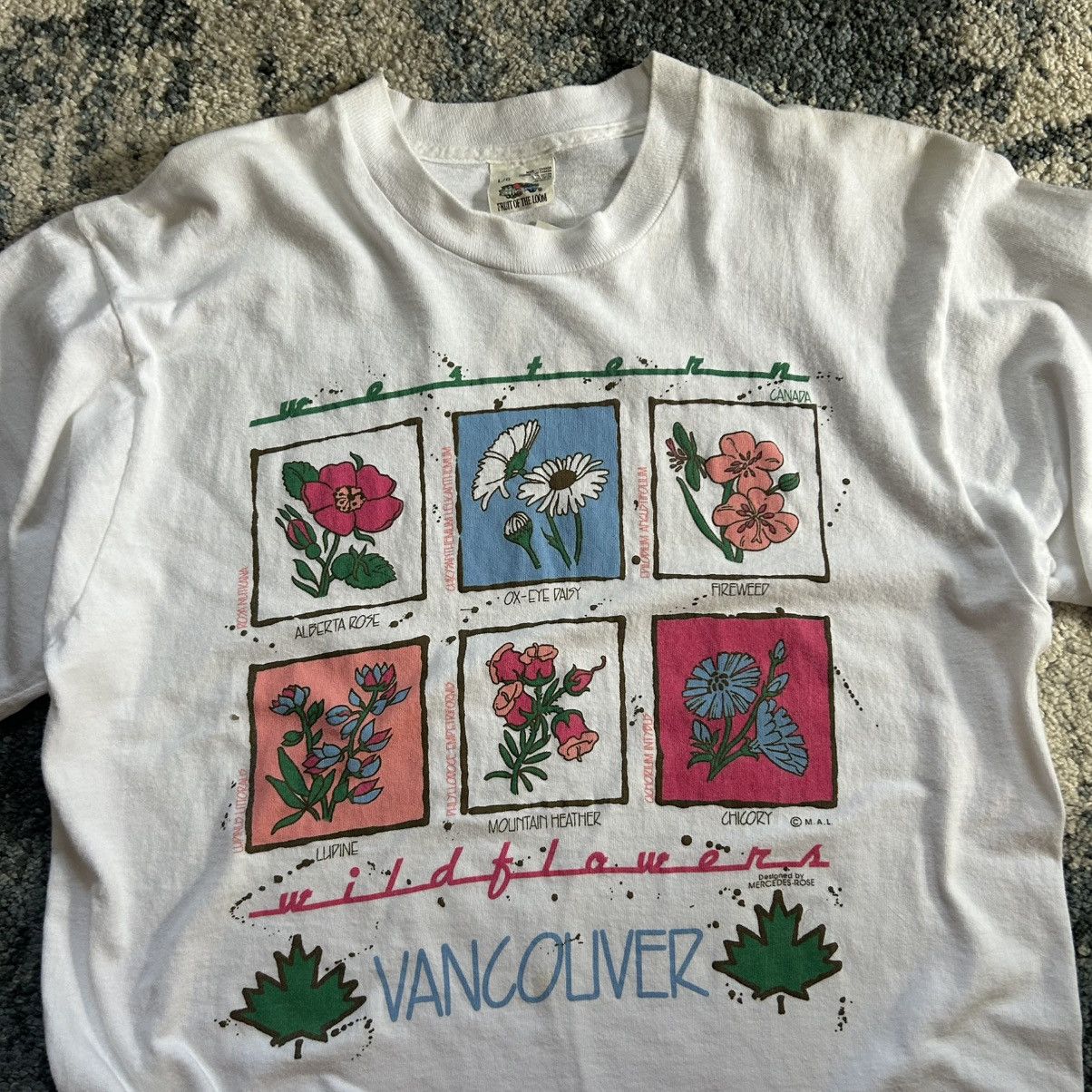 Vintage VANCOUVER iSLAND BRiTiSH COLUMBiA CANADA WiLDFLOWERS BOTANY Size US L / EU 52-54 / 3 - 10 Thumbnail