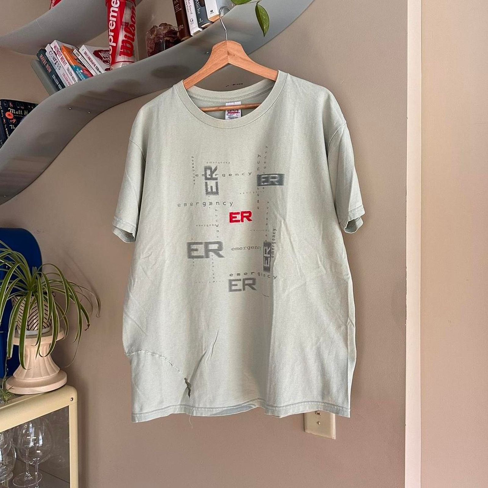 Anvil × Vintage Vintage 1996 Emergency ER TV Show Shirt Size US L / EU 52-54 / 3 - 1 Thumbnail