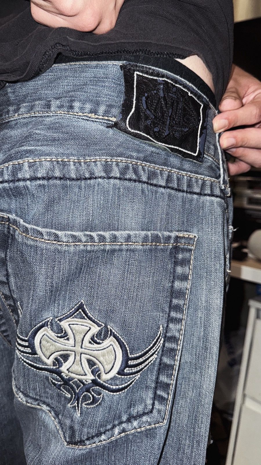 JNCO JNCO distressed cross sigil denim Size US 34 / EU 50 - 4 Thumbnail