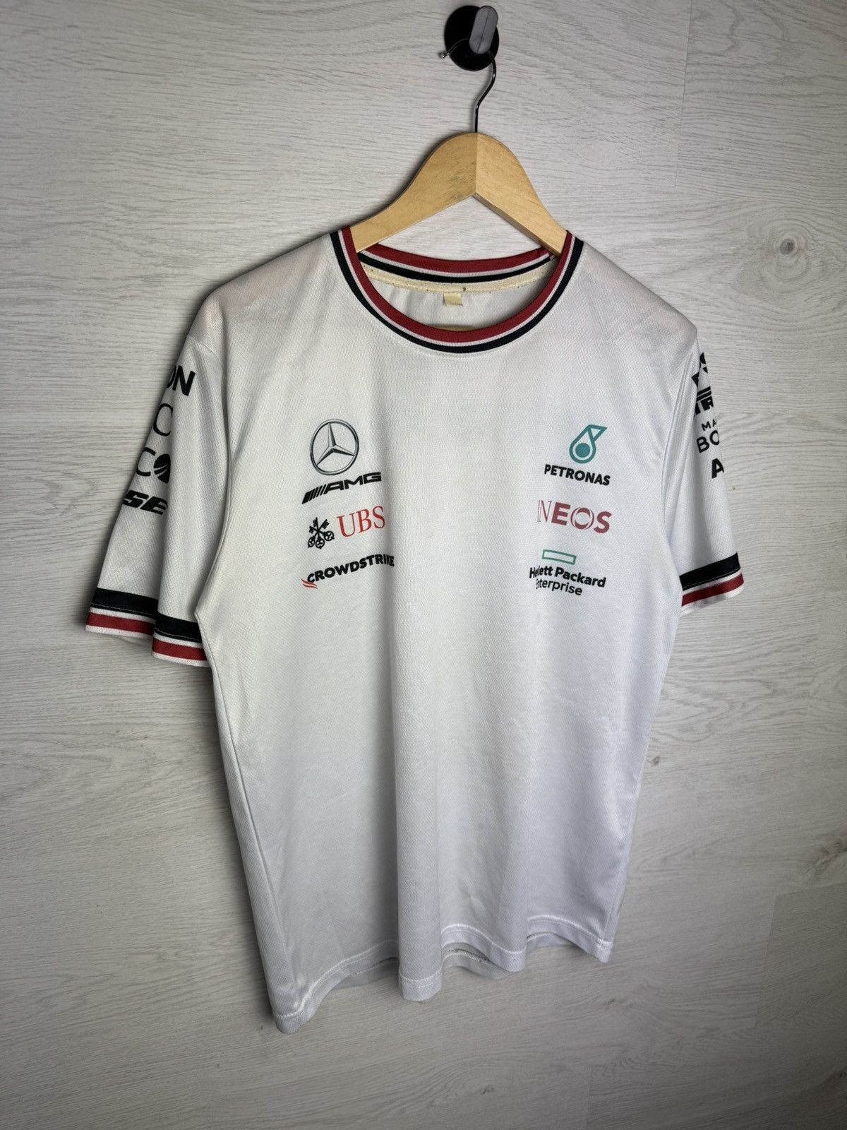 Mercedes-Benz Mercedes-Benz AMG Petronas Racing T Shirt Vintage Size US M / EU 48-50 / 2 - 1 Thumbnail