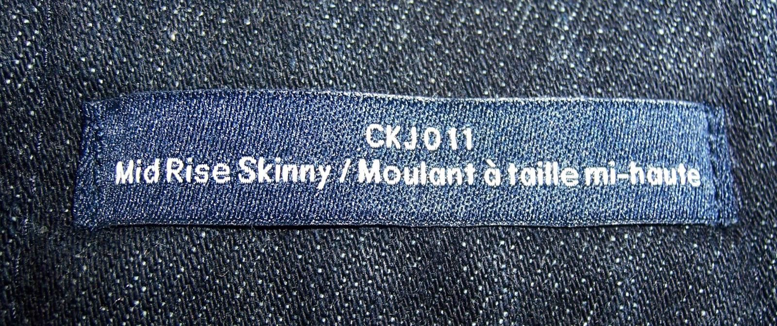 Calvin Klein Calvin Klein Women's Mid Rise Skinny Fit Jeans-Dark Wash-27" Size 27" / US 4 / IT 40 - 9 Thumbnail