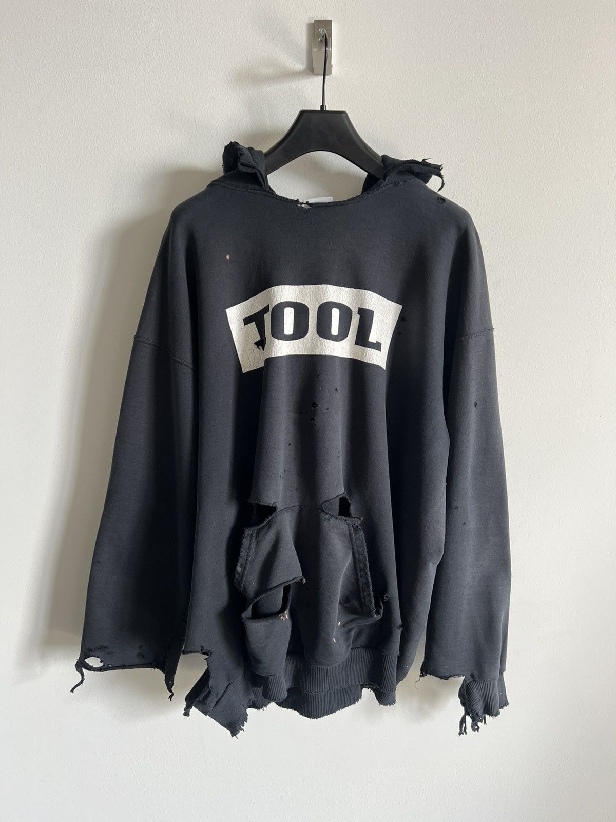 Band Tees Vintage Thrashed TOOL 1991 Oversized Band Tour Hoodie Size US XL / EU 56 / 4 - 9 Thumbnail