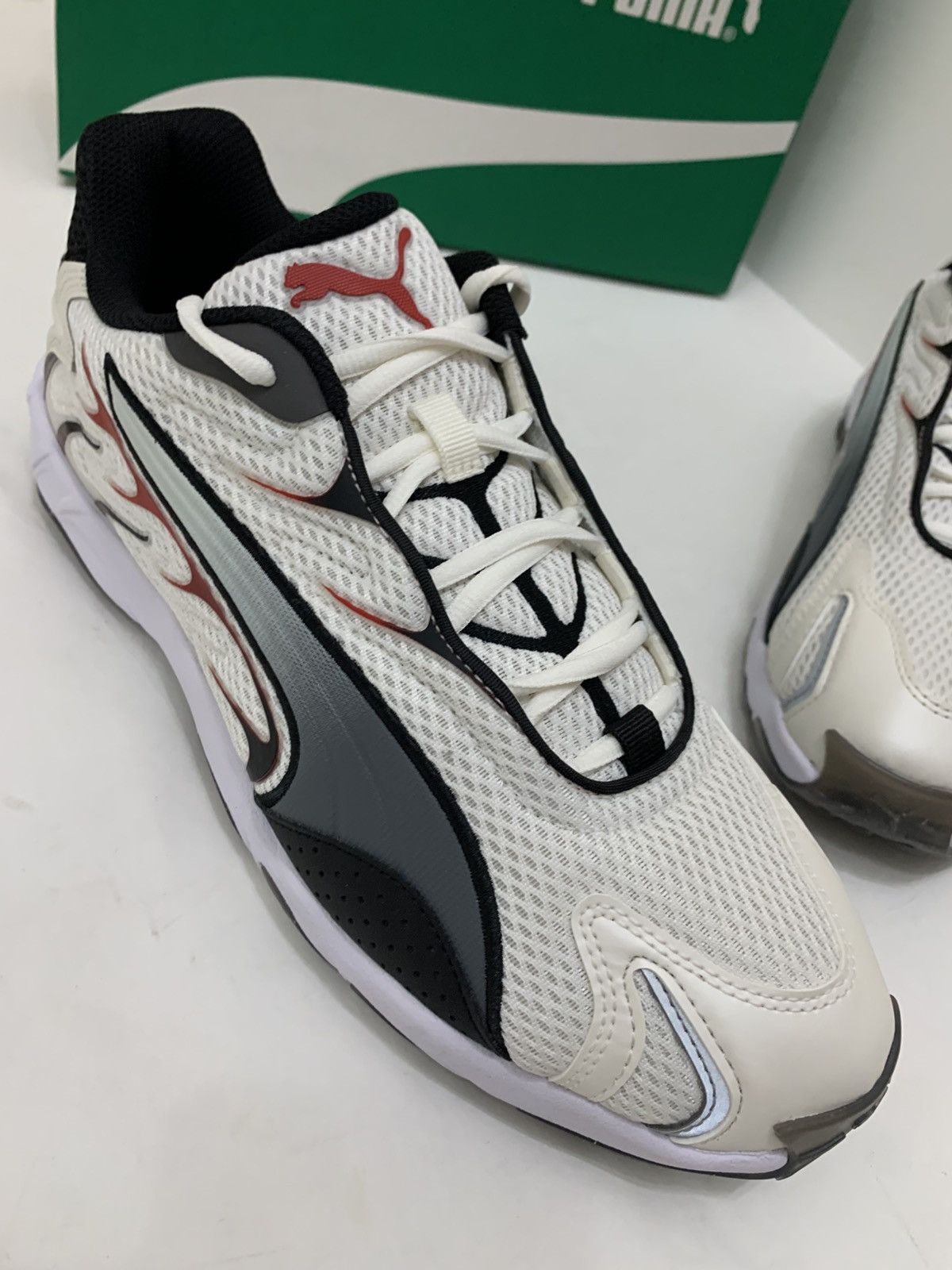 Puma PUMA INHALE SNEAKER Size US 11 / EU 44 - 16 Thumbnail