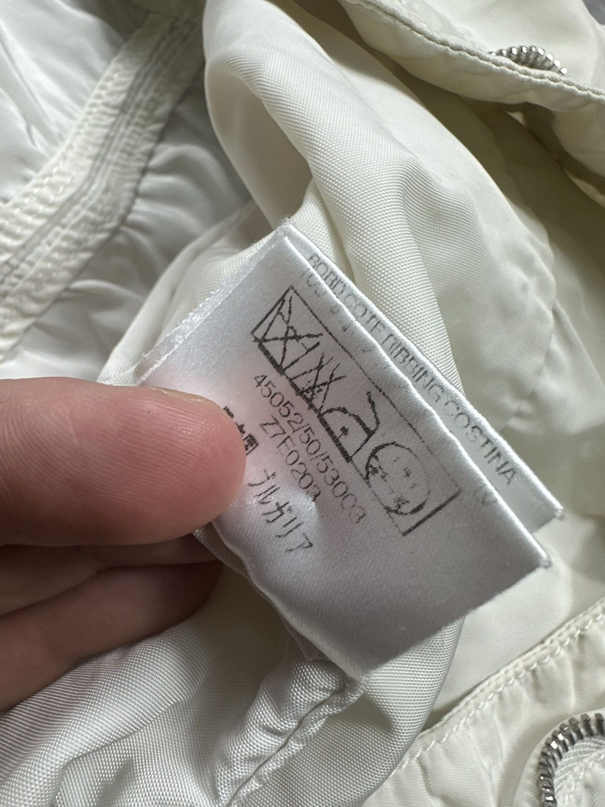 Moncler Moncler bomber cropped avant ga y2k Jacket – Cream – Size S Size S / US 4 / IT 40 - 13 Thumbnail