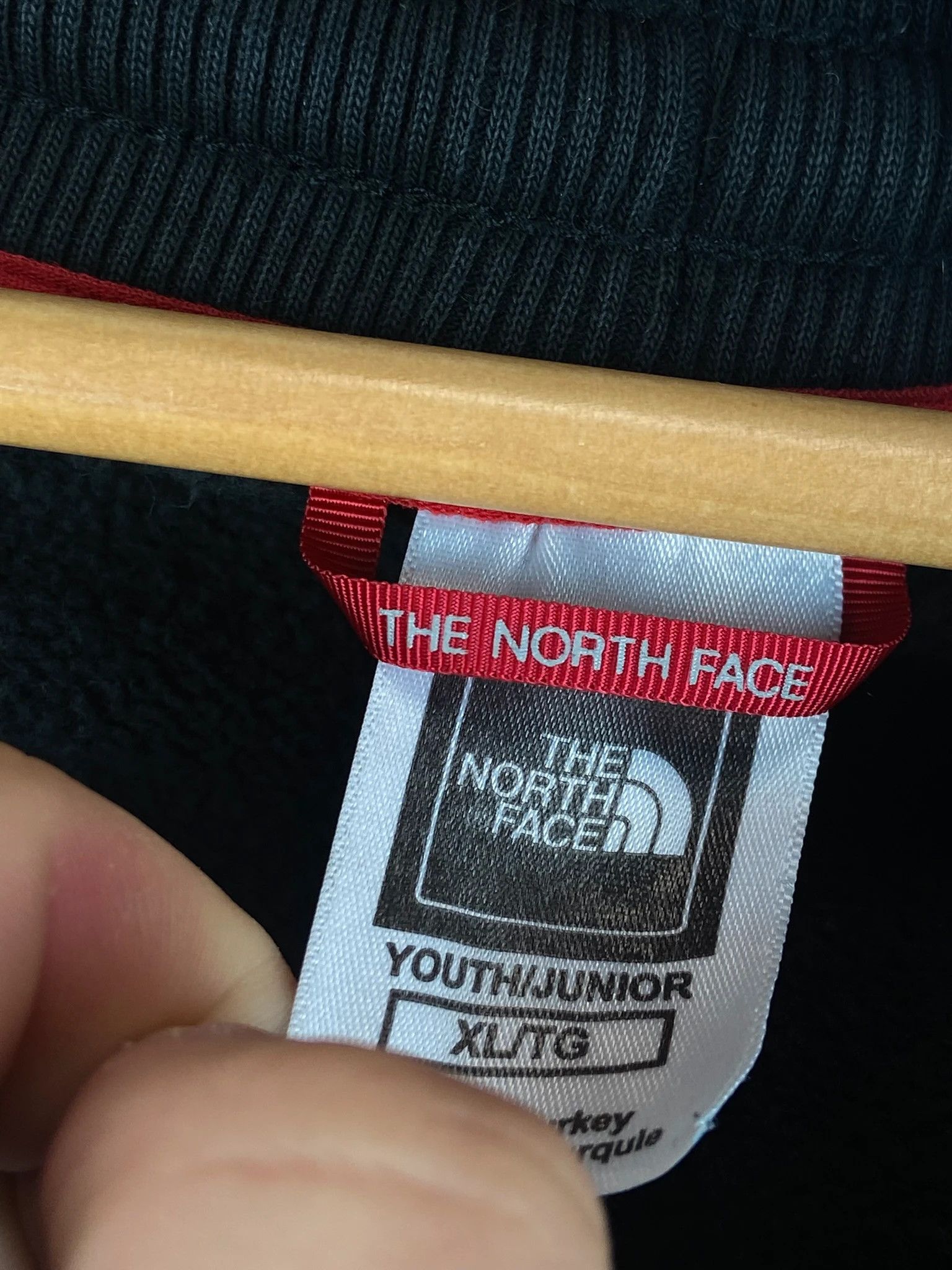The North Face The North Face Black Sweatpants Small Classic Fit Size US 28 / EU 44 - 3 Thumbnail