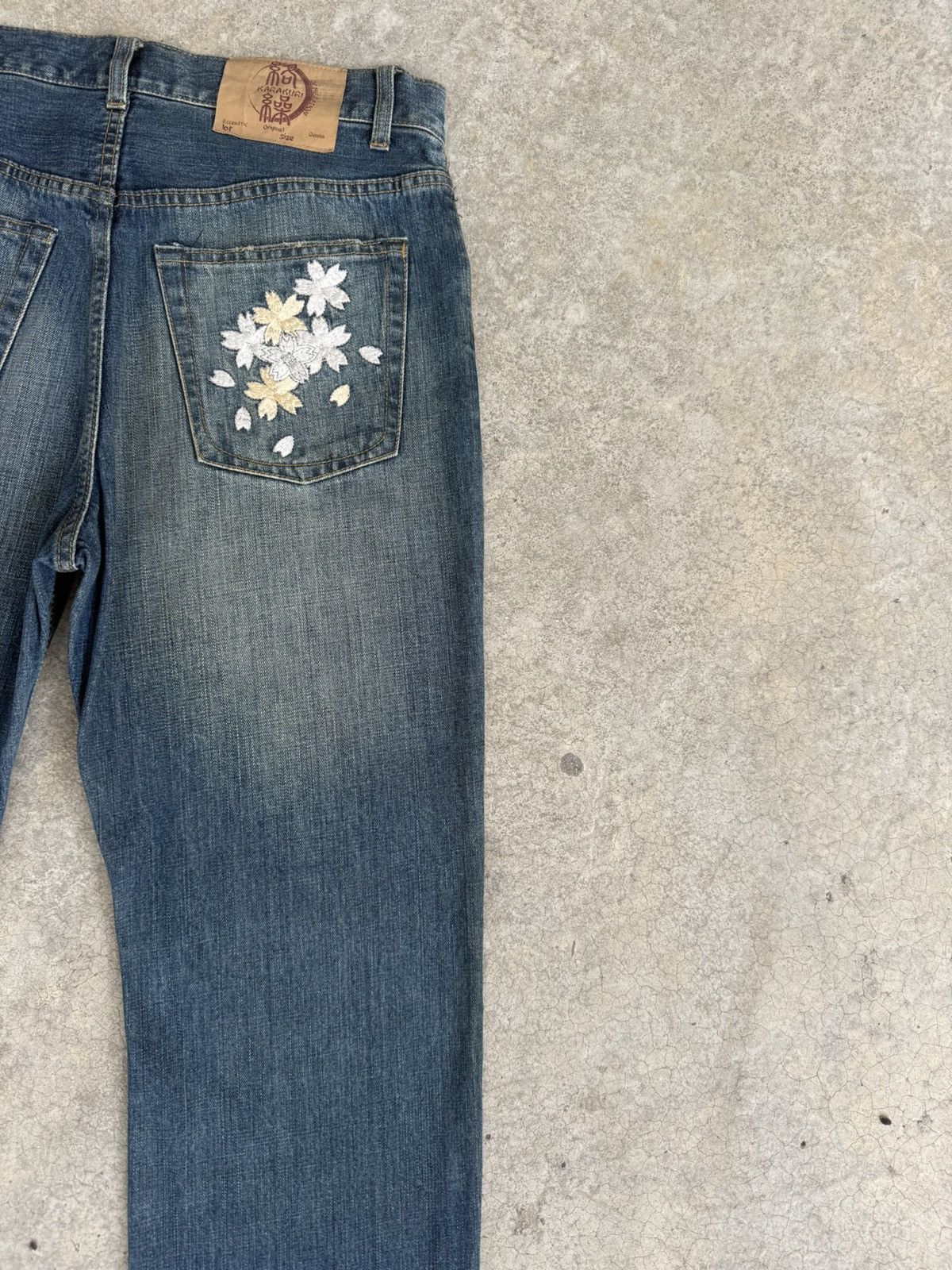 Karakuri Tamashii Japanese Karakuri Tamashi Embroidered Flower Distressed Size US 33 - 10 Thumbnail