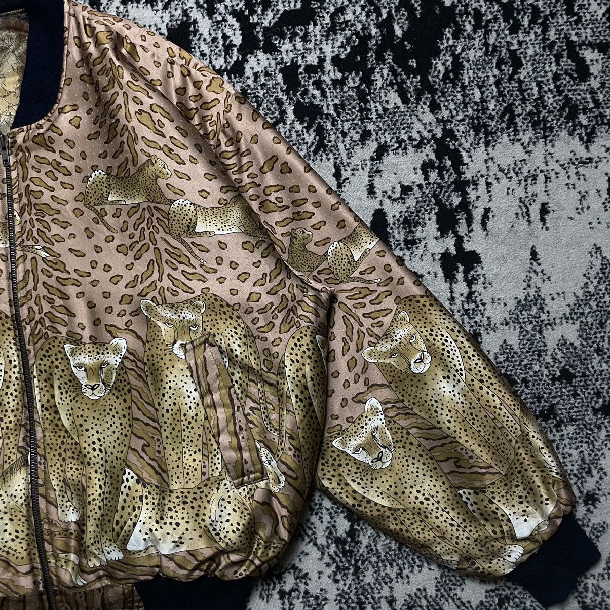 Vintage Vintage all over print leopard bomber jacket Size US L / EU 52-54 / 3 - 7 Thumbnail