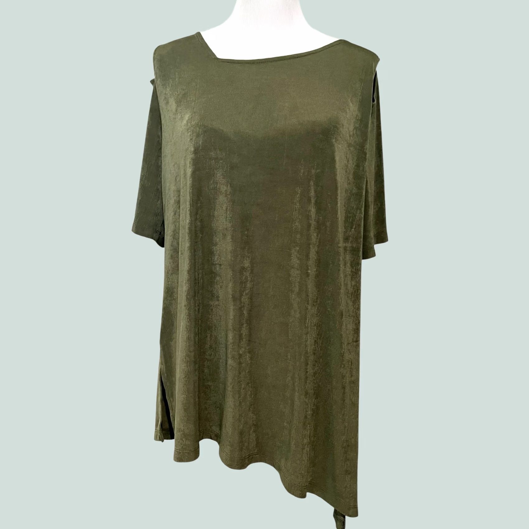 Vintage Chicos Travelers Blouse Tunic Short Sleeve Asymmetrical Cold Shoulder Slit Top Sz 3 XL Green Size XL / US 12-14 / IT 48-50 - 1 Thumbnail