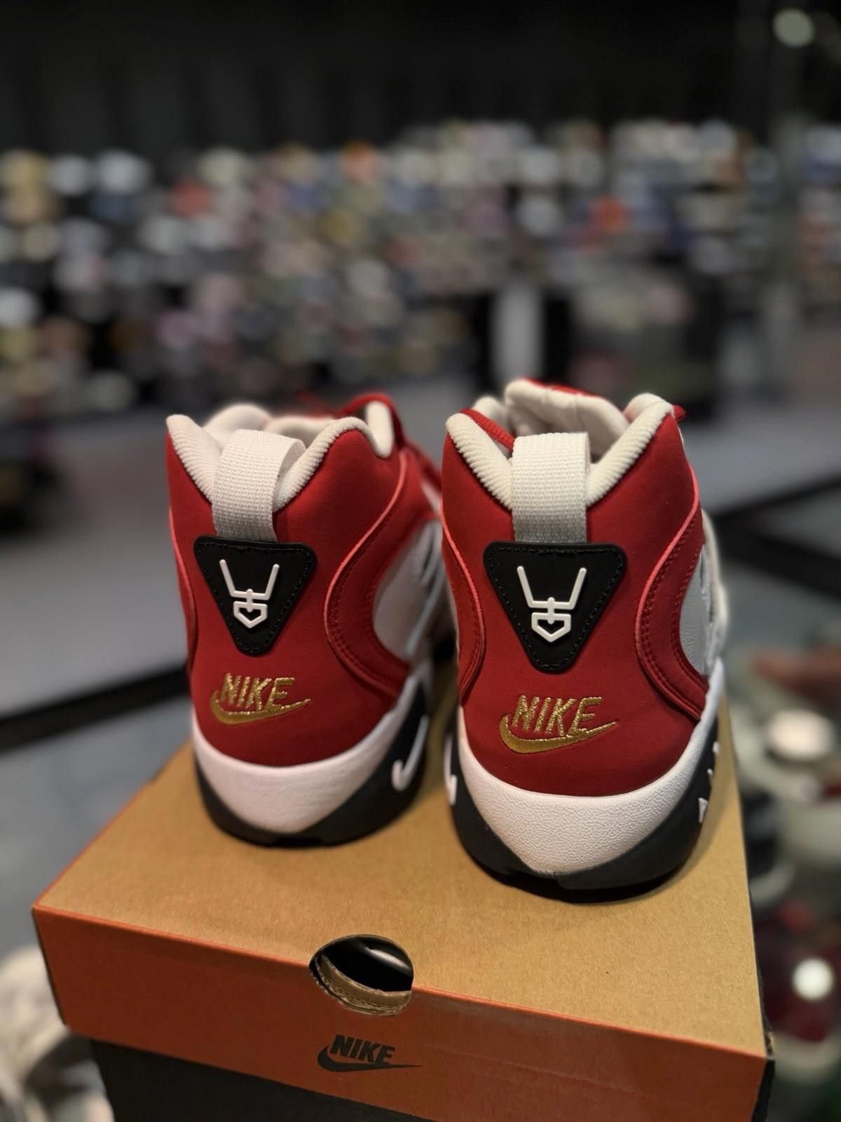 Nike Nike Air Diamond Turf II Reverse Prime Red Size 10.5 NEW Size US 10.5 / EU 43-44 - 7 Thumbnail