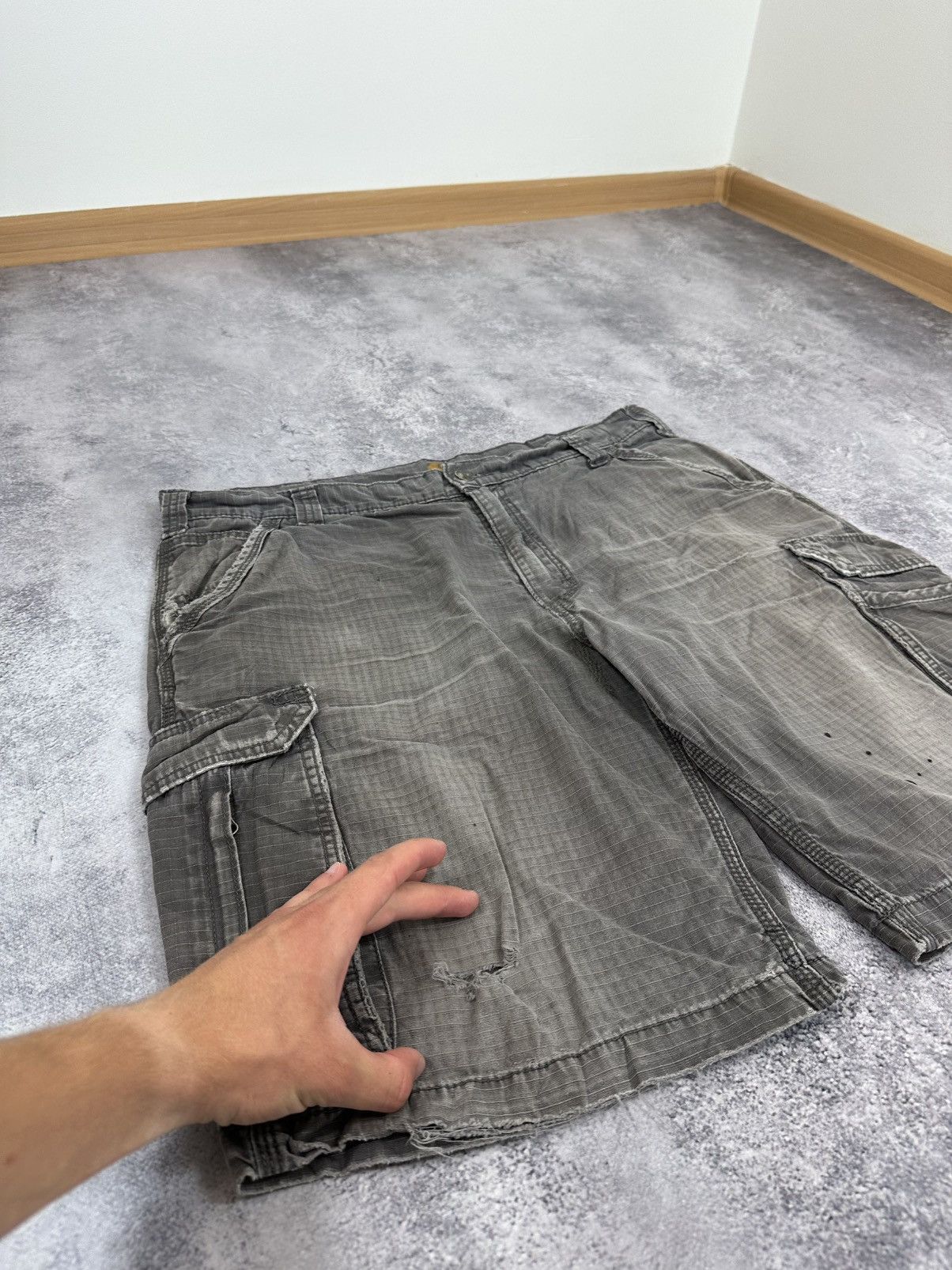 Carhartt Vintage Carhartt Distressed Faded Trashed Cargo Work Shorts Size US 36 / EU 52 - 9 Thumbnail