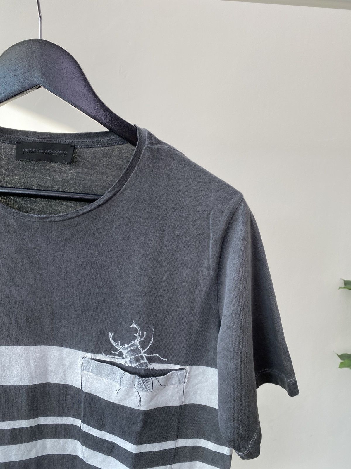Diesel Vintage Diesel Black Gold Striped Scarab T Shirt Size US M / EU 48-50 / 2 - 5 Thumbnail