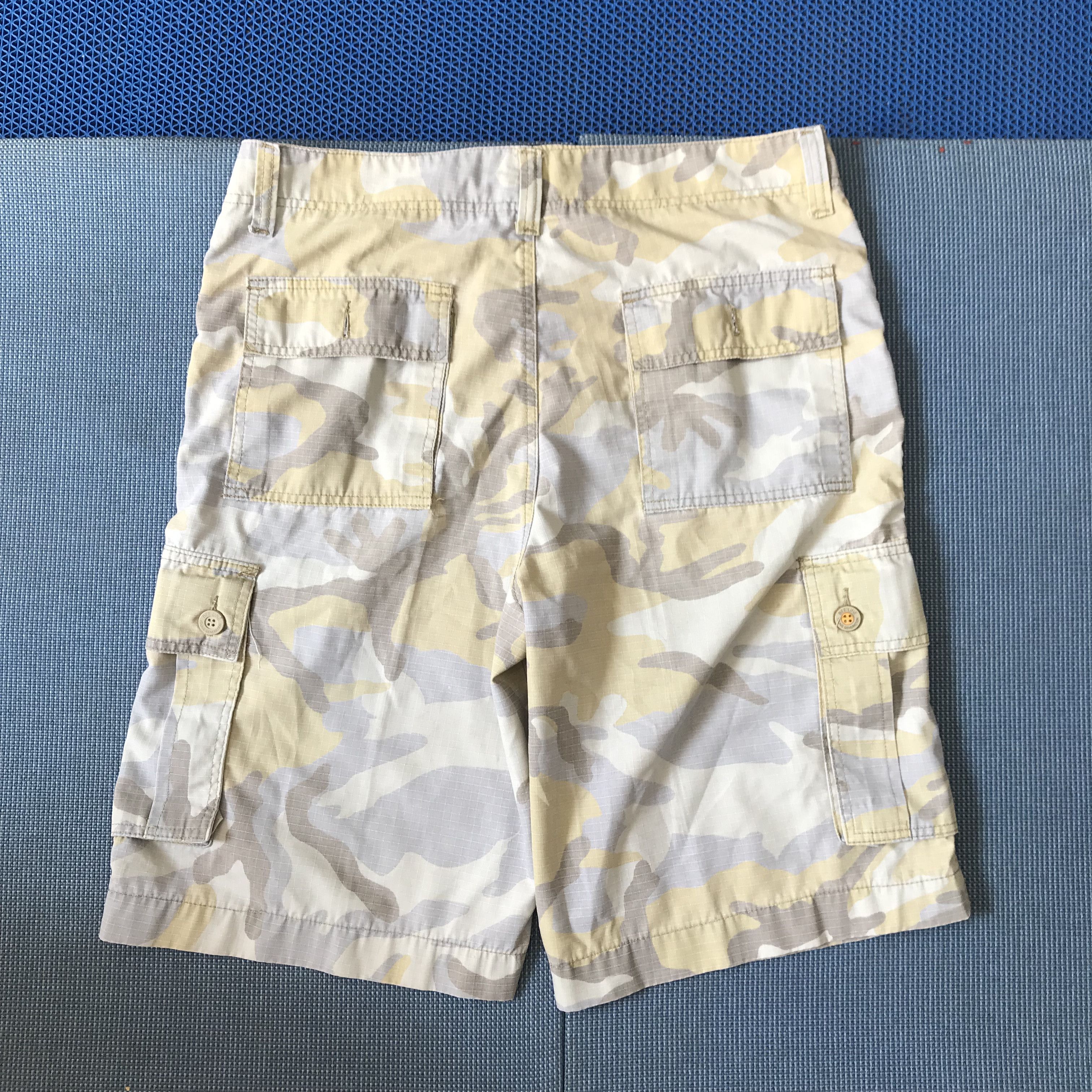 Old Navy Old Navy Blue Jeans Camouflage Military Shorts Cargo pants Size US 32 / EU 48 - 10 Thumbnail