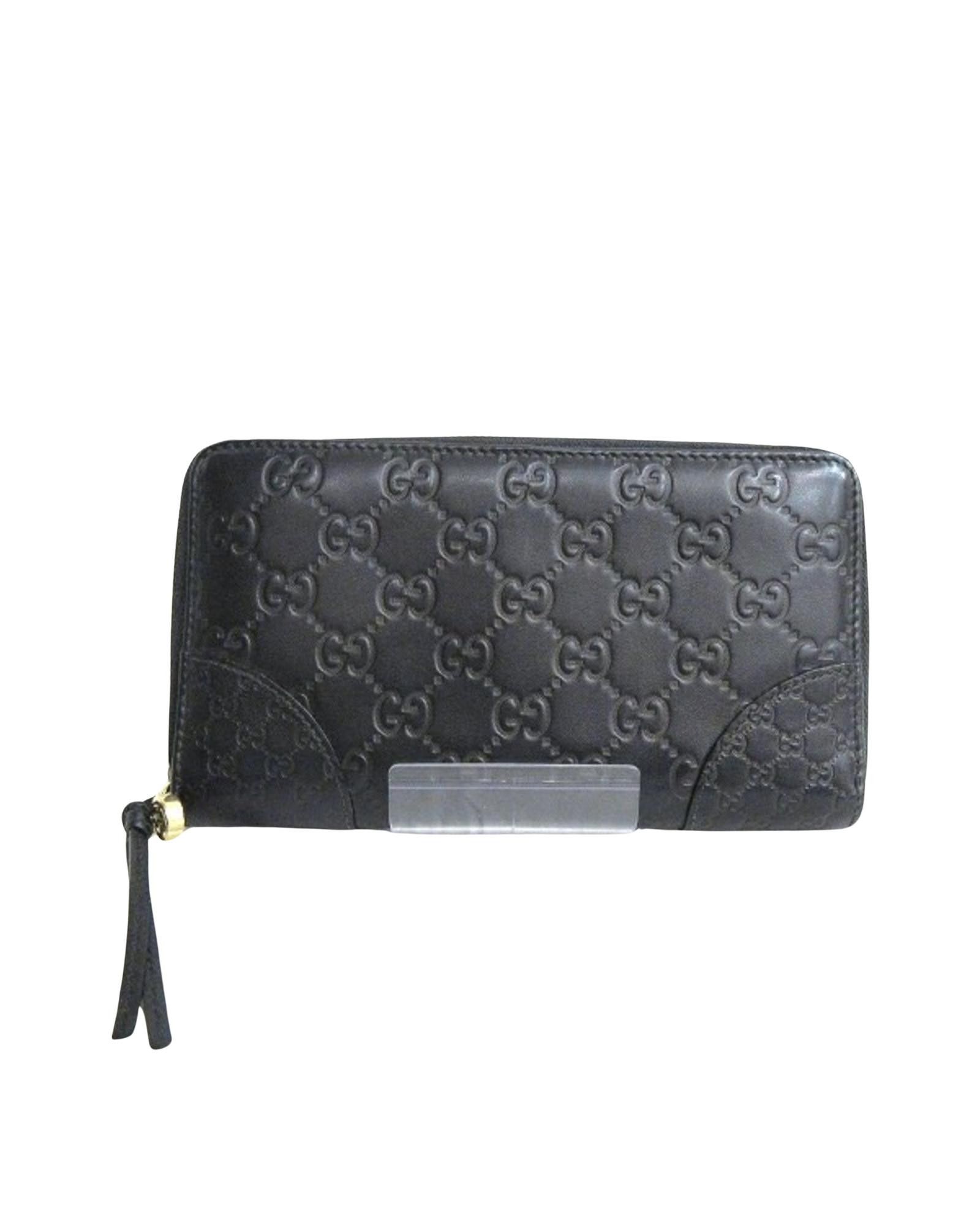 image of Gucci Sleek Premium Leather Bi-Fold Wallet For Men in Black