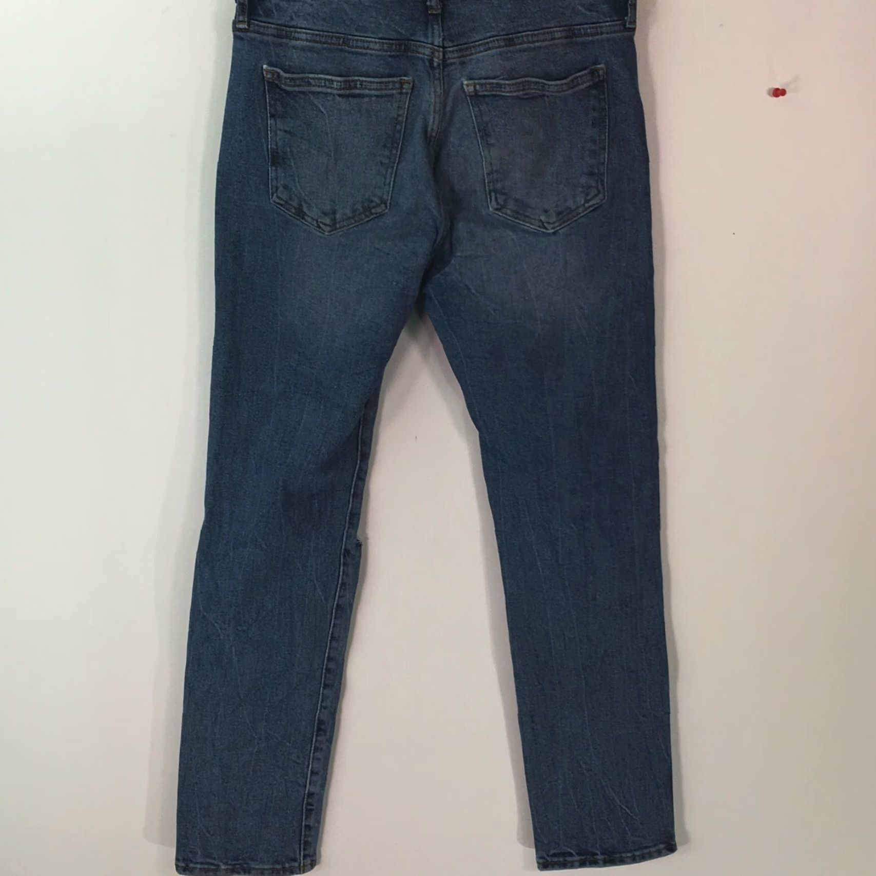 Gap Gap Denim Jeans Women's Regular Size 6 Mid Rise Distressed Straight Blue 30x28 Jeans Size 28" / US 6 / IT 42 - 2 Thumbnail